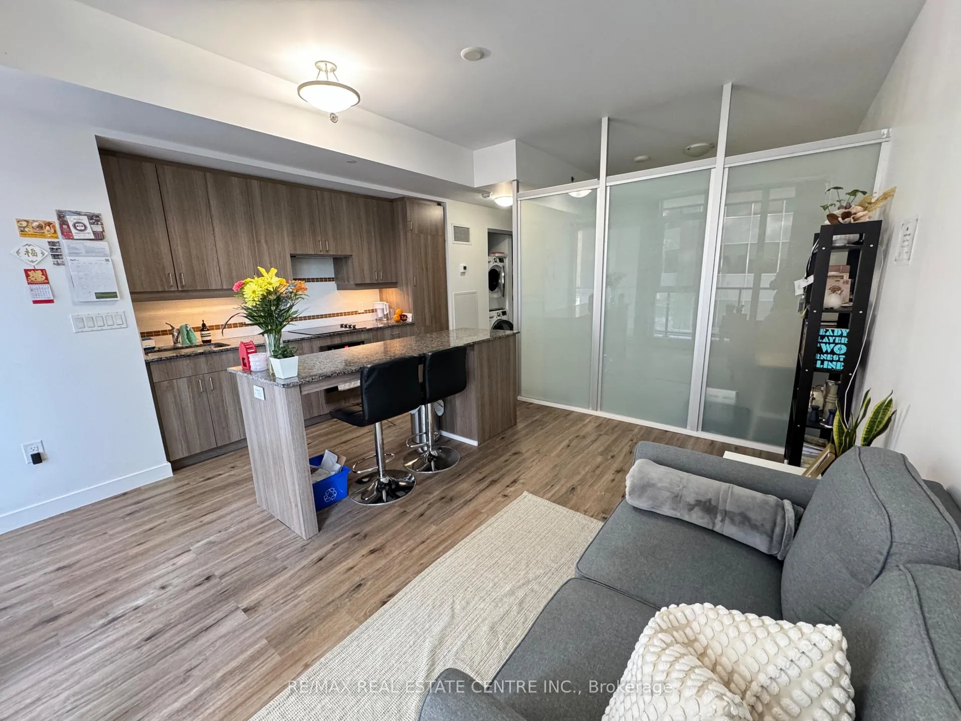 Photo 11 of Unit 805, 426 University Avenue, Toronto, Kensington-Chinatown — HOMEH
