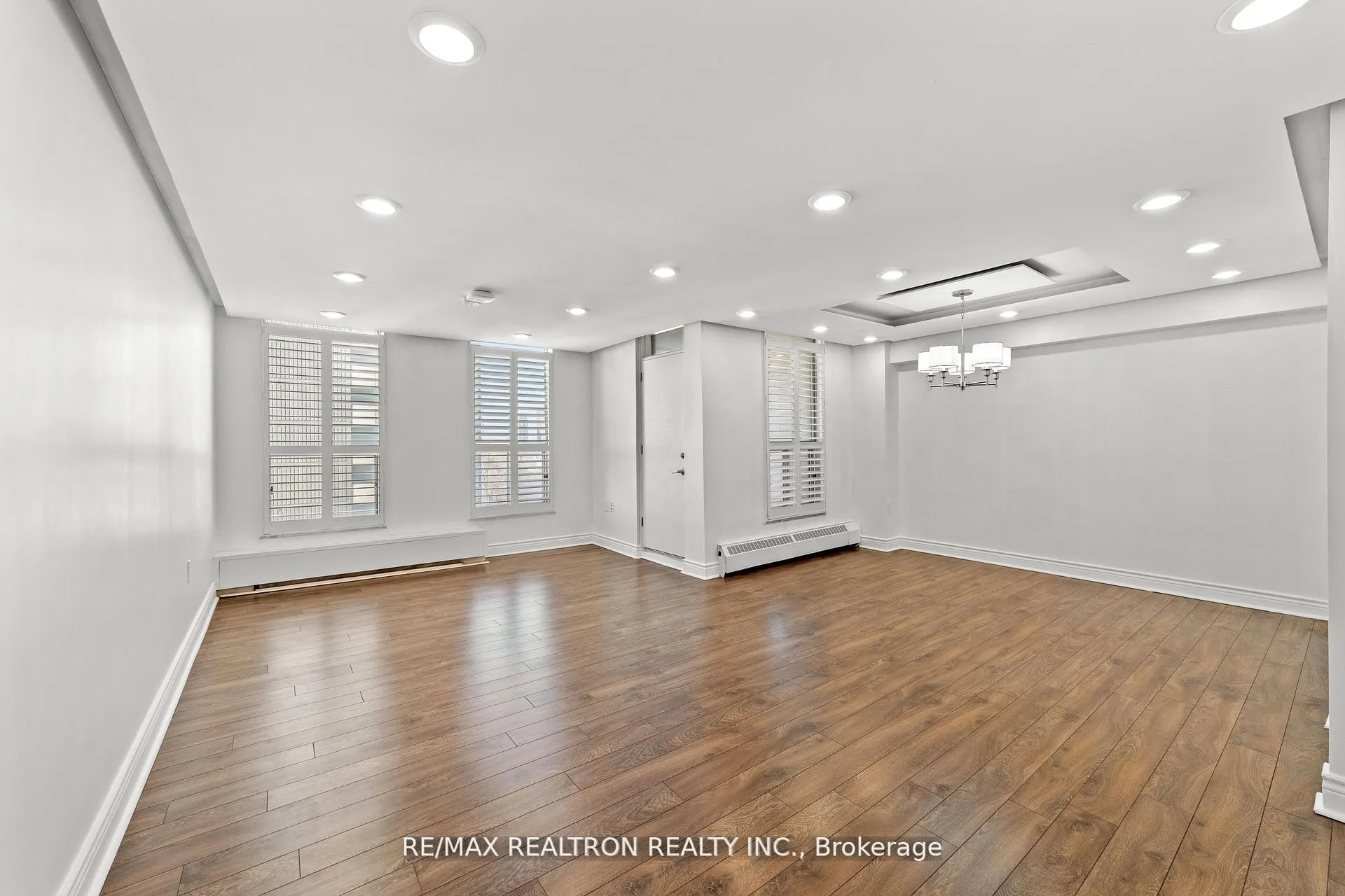 Photo 15 of Unit 702, 130 Neptune Drive, Toronto, Englemount-Lawrence — HOMEH