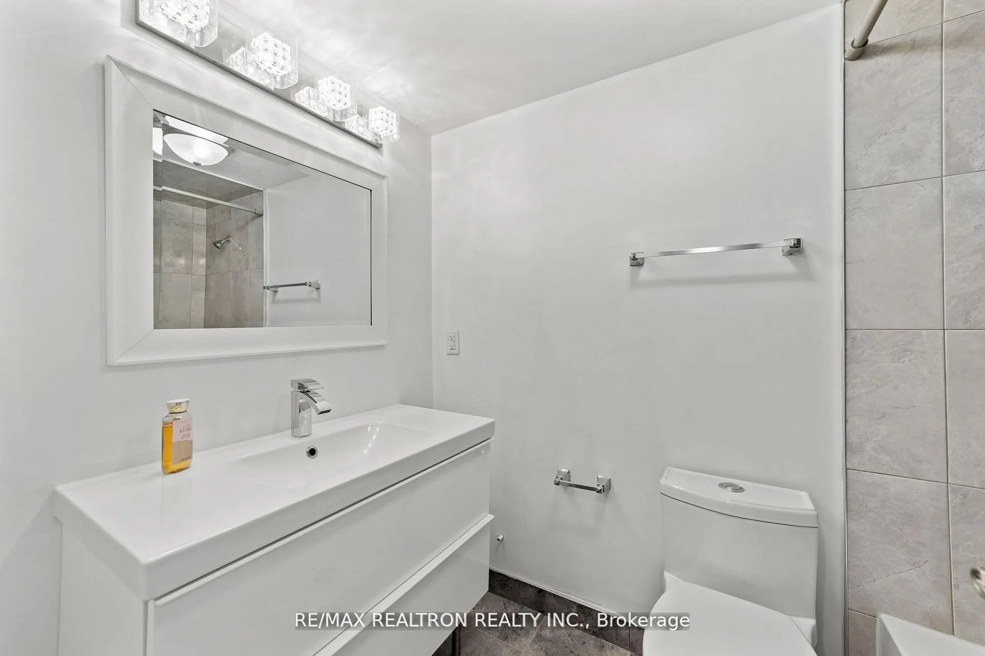 Photo 30 of Unit 702, 130 Neptune Drive, Toronto, Englemount-Lawrence — HOMEH