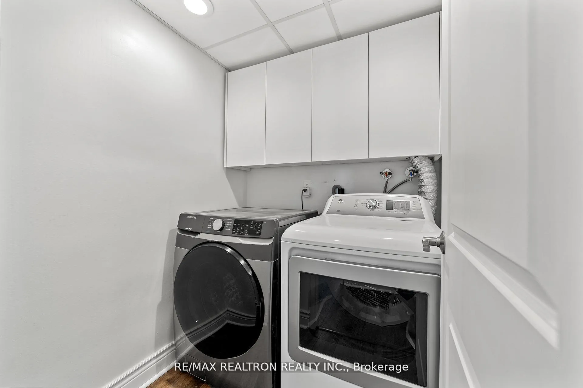 Photo 34 of Unit 702, 130 Neptune Drive, Toronto, Englemount-Lawrence — HOMEH