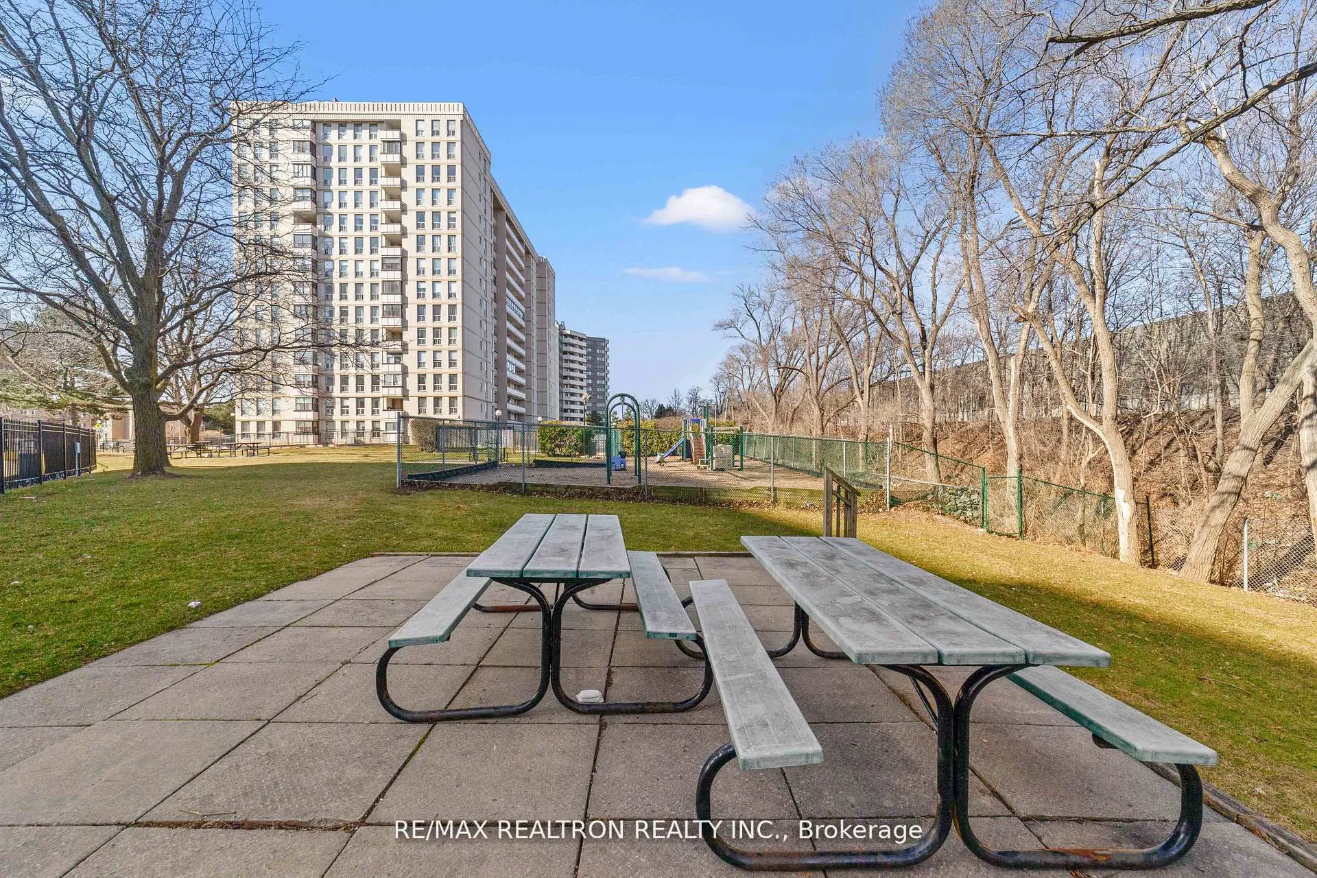 Photo 41 of Unit 702, 130 Neptune Drive, Toronto, Englemount-Lawrence — HOMEH