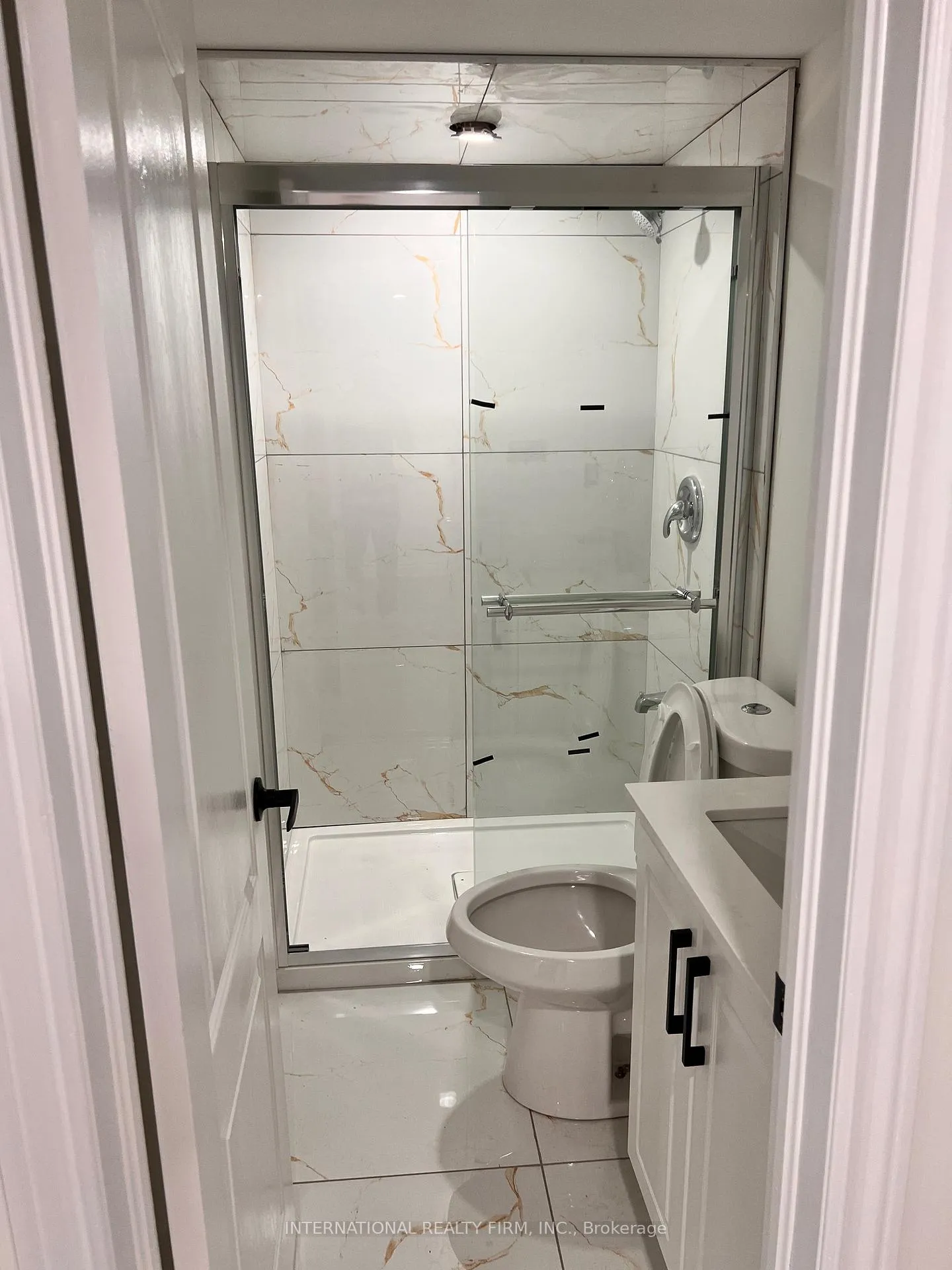 Photo 5 of Unit Basement, 41 Eberly Woods Drive, Caledon, Rural Caledon — HOMEH
