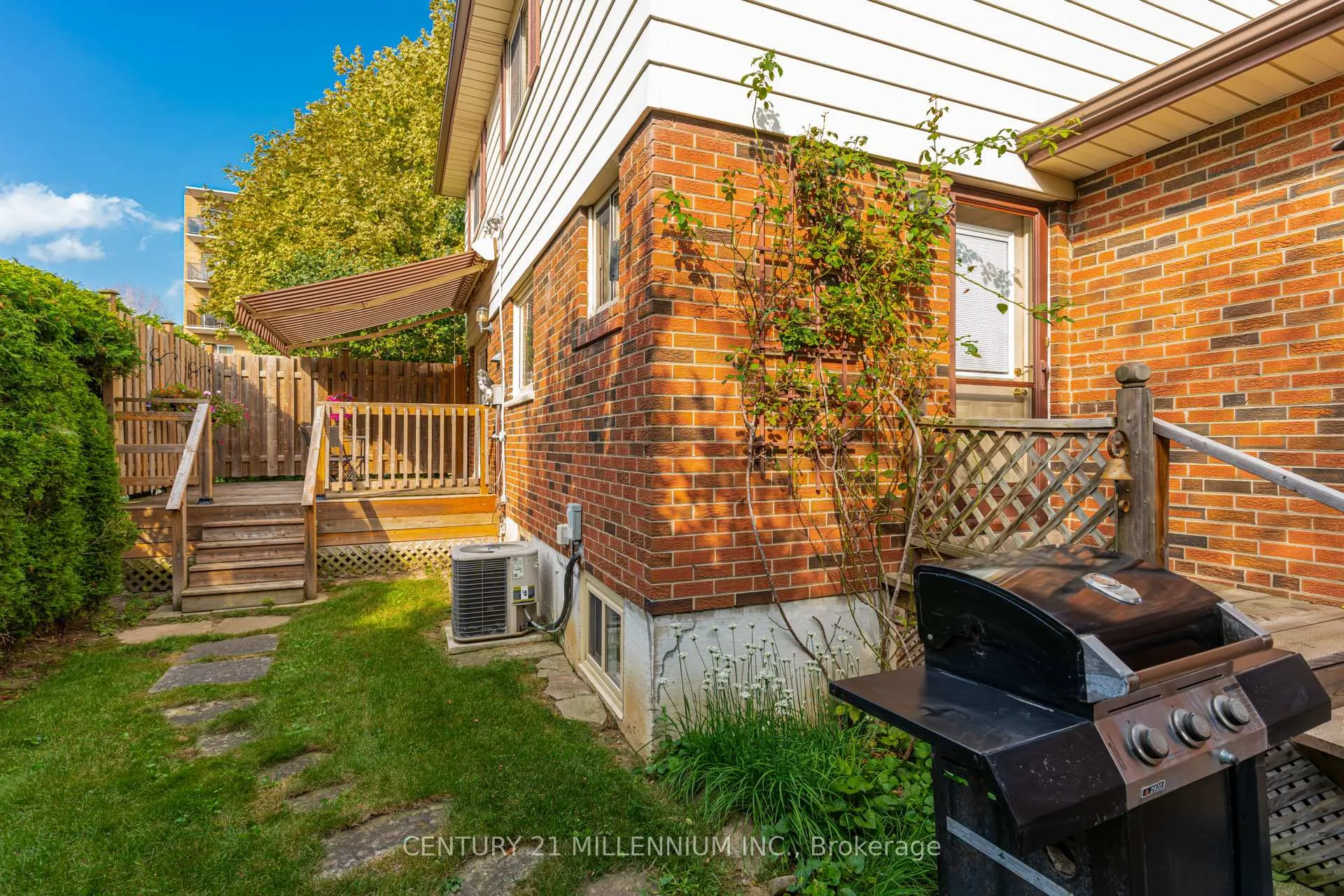 Photo 22 of 1 Ladore Drive, Brampton, Brampton South — HOMEH