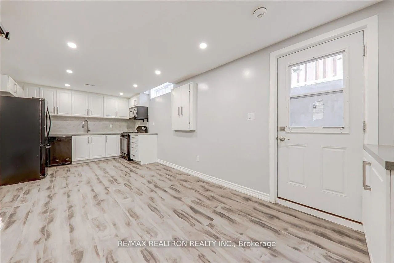 Photo 5 of Unit BSMT, 635 Beckworth Square, Pickering, Amberlea — HOMEH