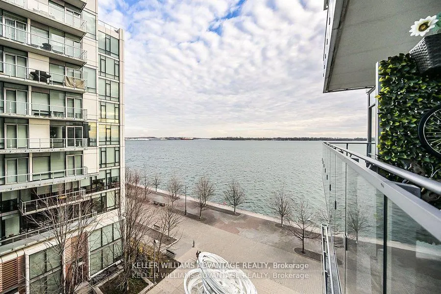 Photo of Unit 616, 29 Queens Quay E