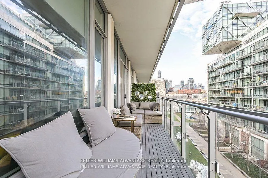 Photo 5 of Unit 616, 29 Queens Quay E, Toronto, Waterfront Communities — HOMEH