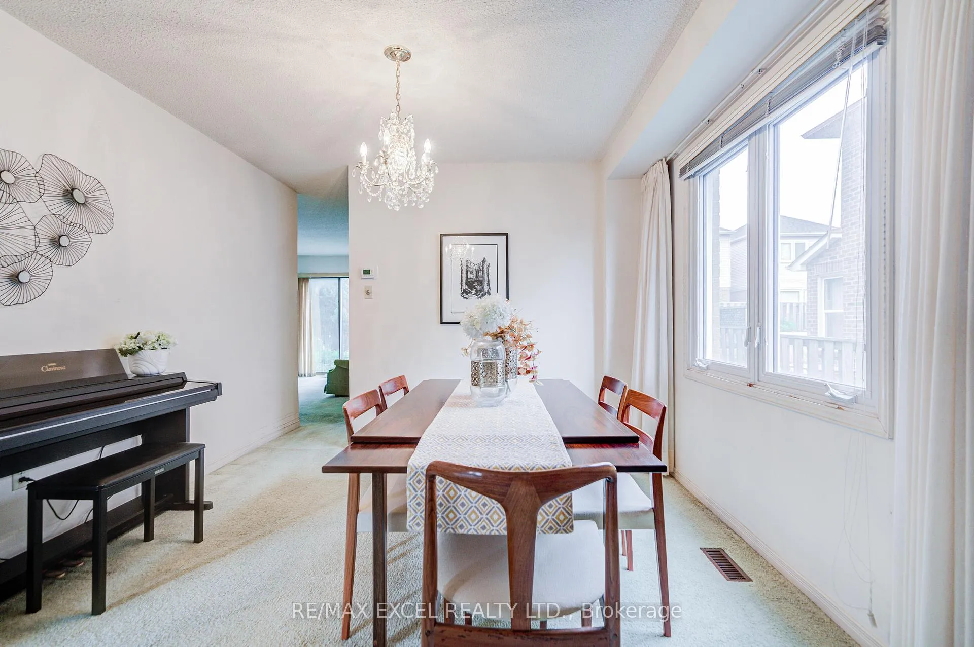 Photo 12 of 74 Holmbush Crescent, Scarborough, Steeles — HOMEH