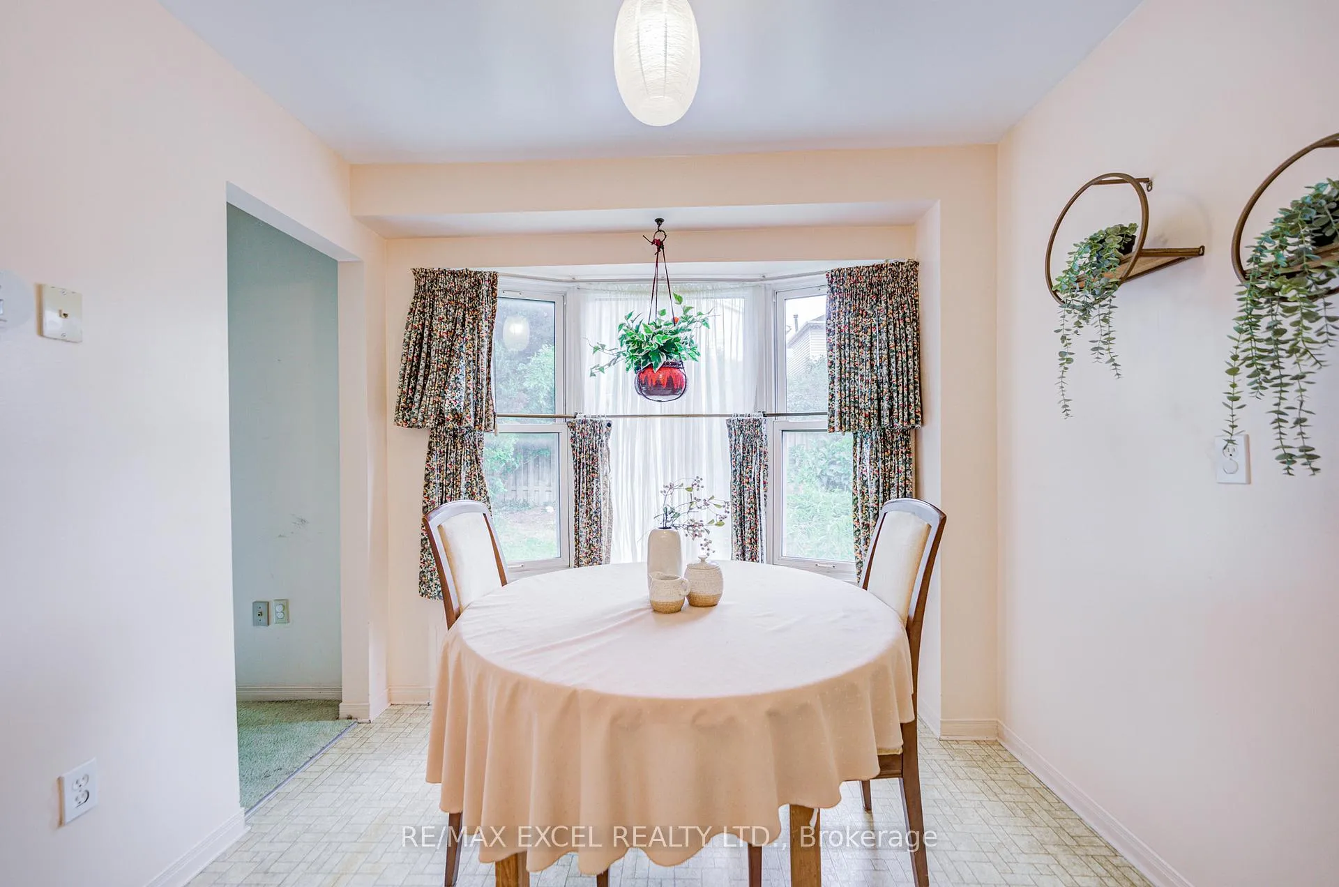 Photo 24 of 74 Holmbush Crescent, Scarborough, Steeles — HOMEH