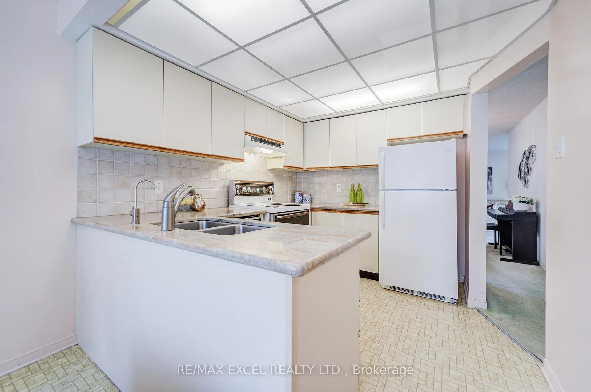 Photo 27 of 74 Holmbush Crescent, Scarborough, Steeles — HOMEH
