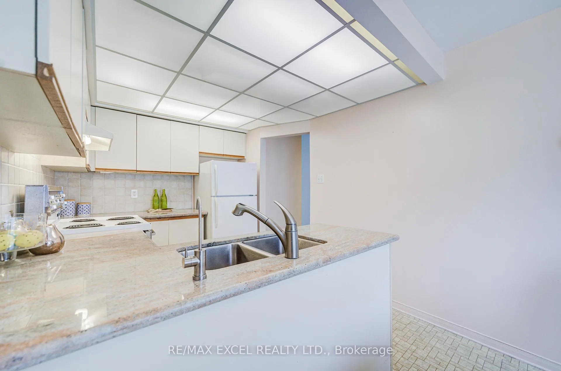 Photo 28 of 74 Holmbush Crescent, Scarborough, Steeles — HOMEH