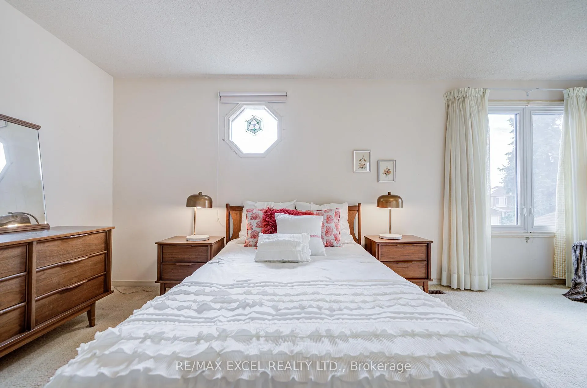 Photo 44 of 74 Holmbush Crescent, Scarborough, Steeles — HOMEH