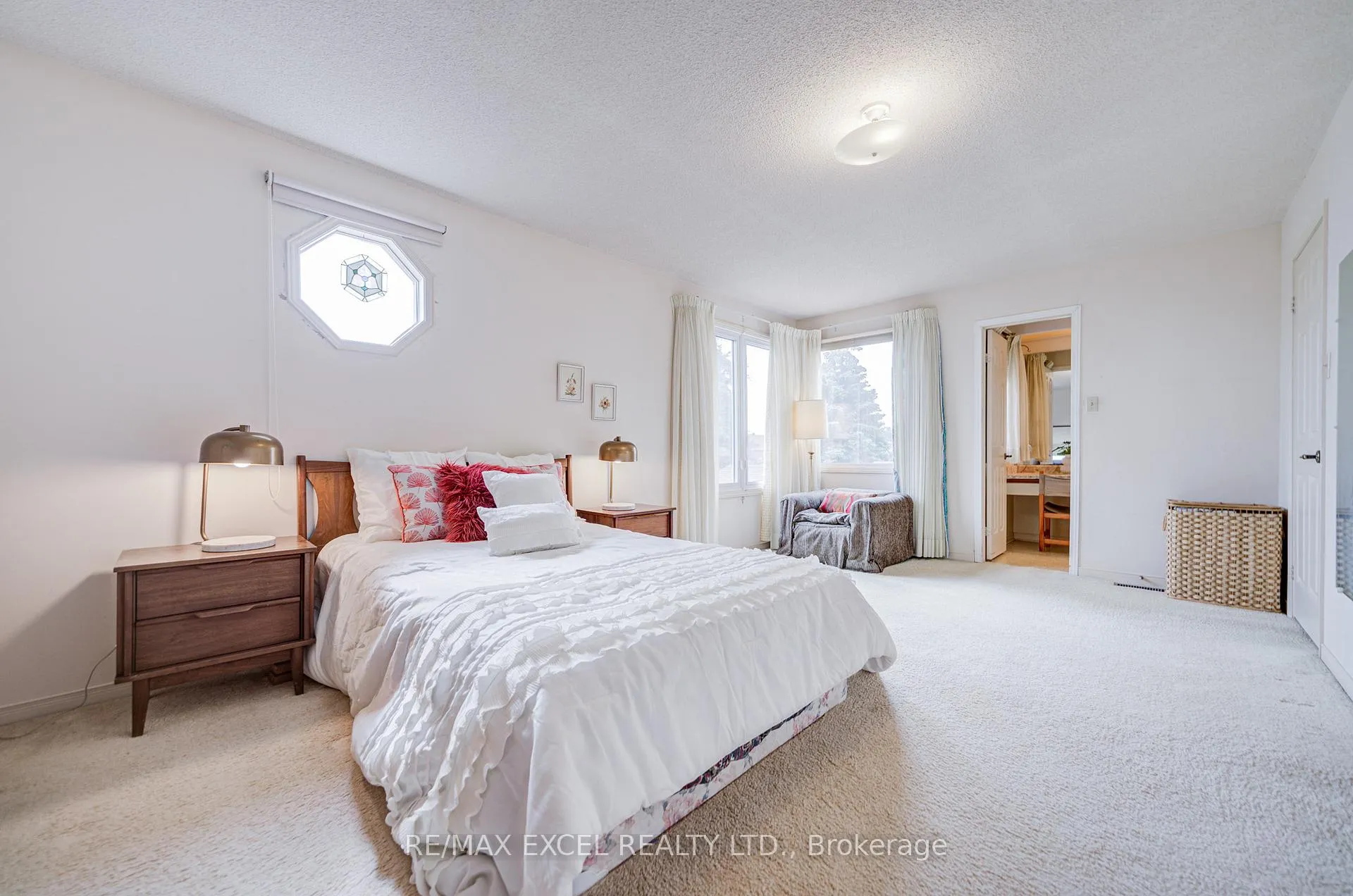 Photo 45 of 74 Holmbush Crescent, Scarborough, Steeles — HOMEH
