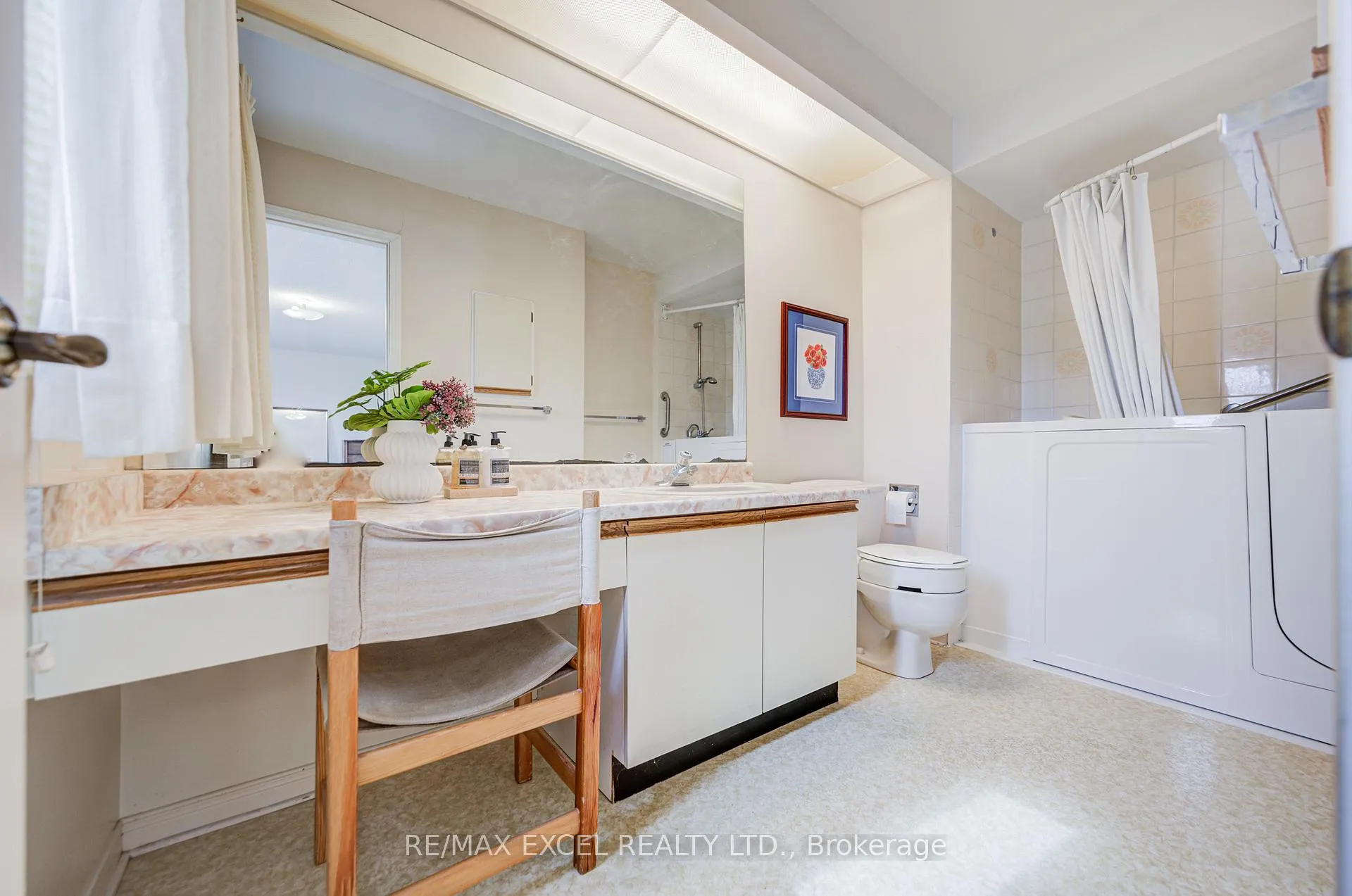 Photo 47 of 74 Holmbush Crescent, Scarborough, Steeles — HOMEH