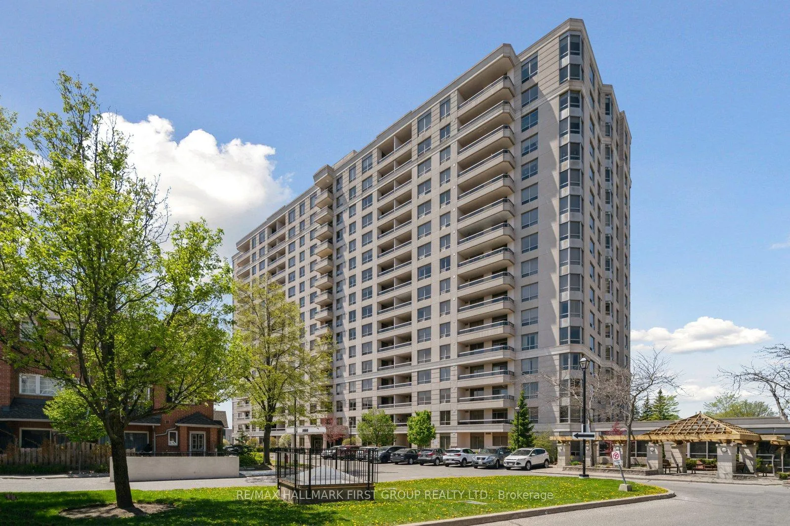 Photo 1 of Unit 304, 1000 The Esplanade N, Pickering, Town Centre — HOMEH