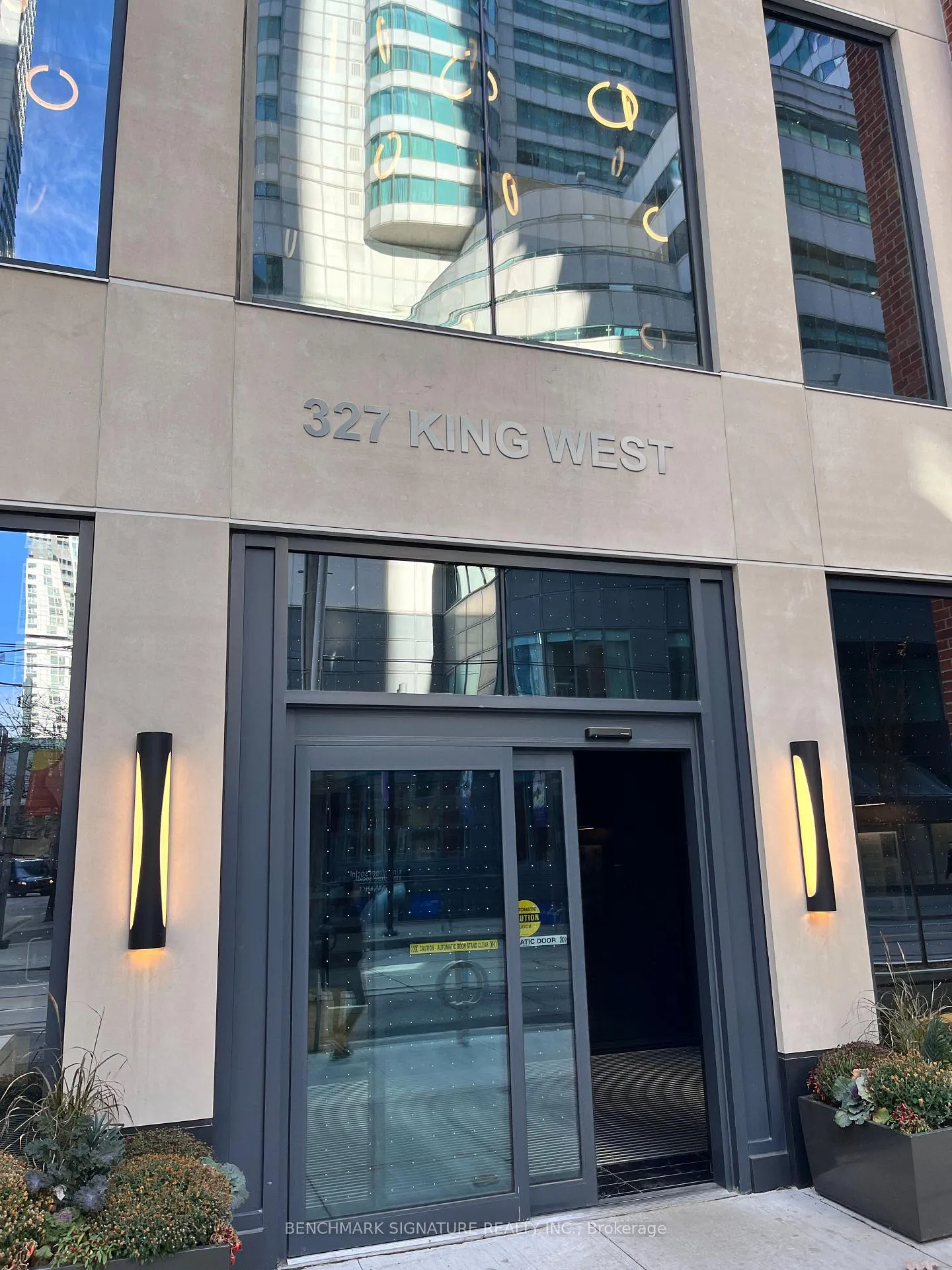 Photo 2 of Unit 3504, 327 King Street W, Toronto, Waterfront Communities — HOMEH