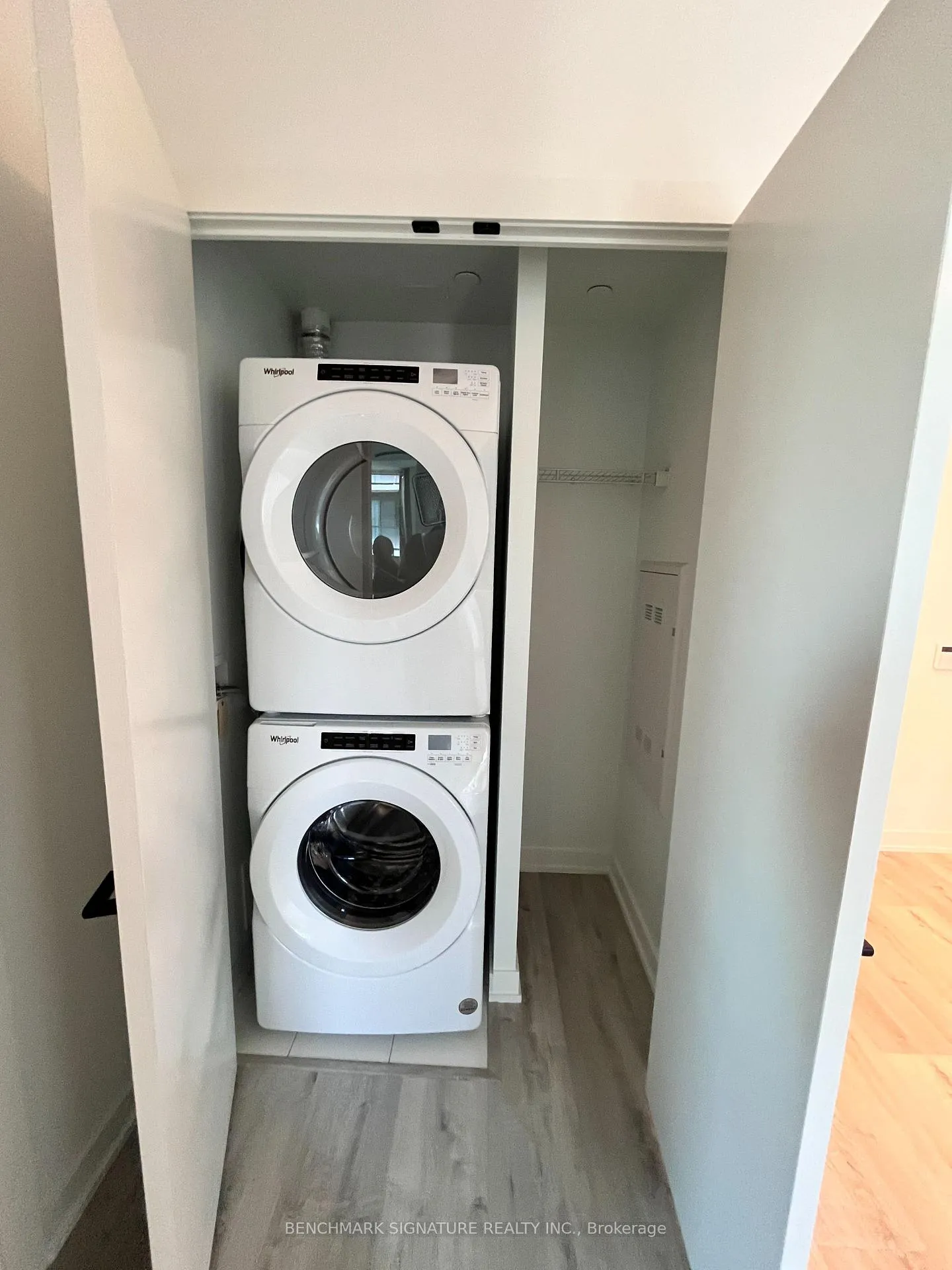Photo 7 of Unit 3504, 327 King Street W, Toronto, Waterfront Communities — HOMEH