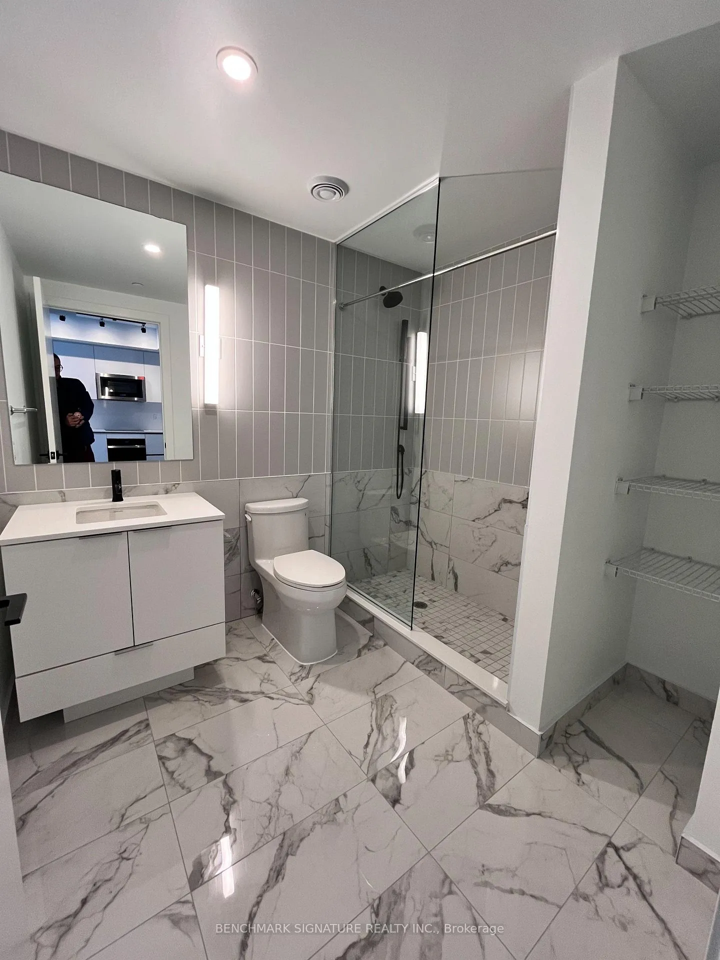 Photo 8 of Unit 3504, 327 King Street W, Toronto, Waterfront Communities — HOMEH