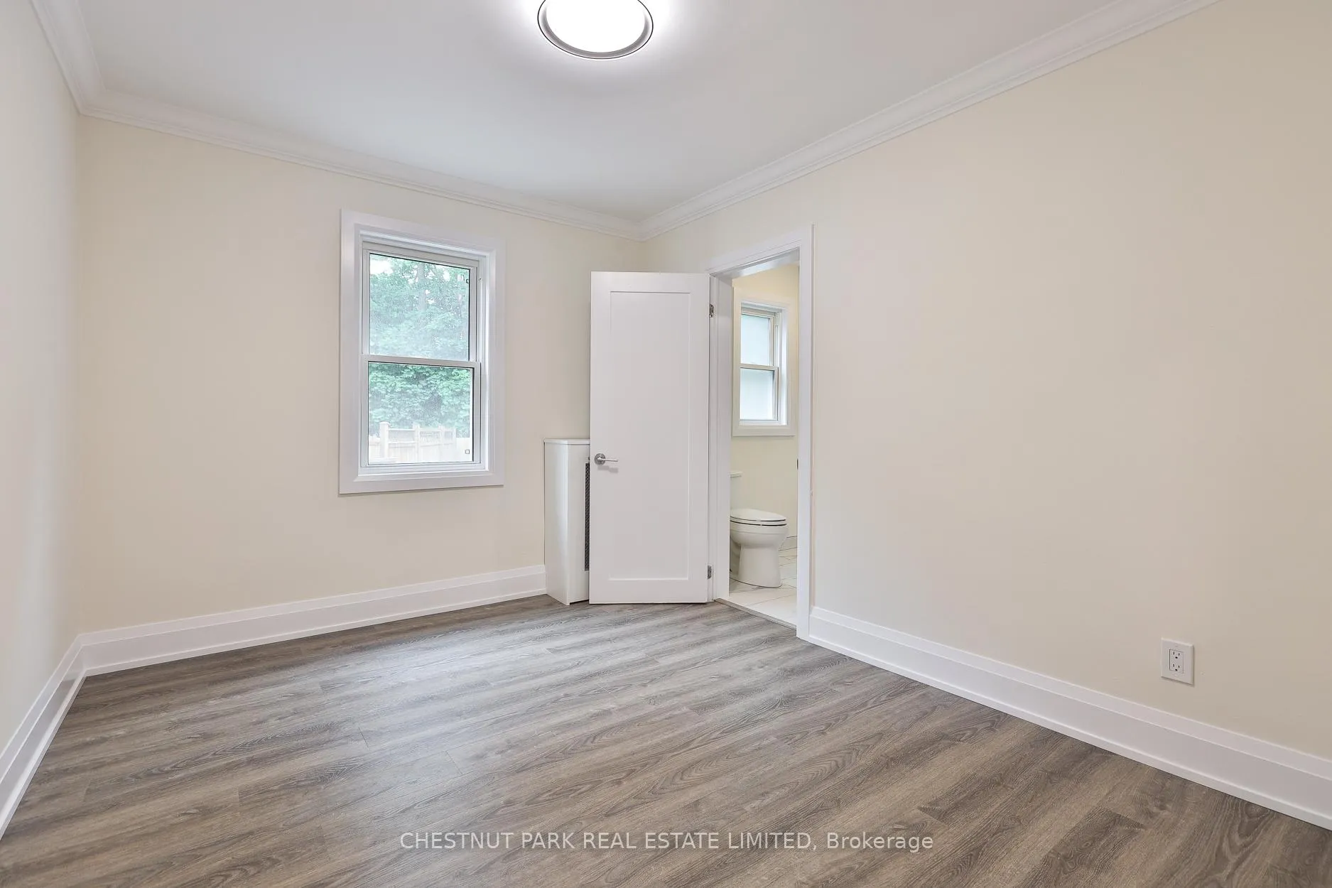 Photo 15 of Unit Main, 4 Oriole Crescent, Toronto, Yonge-St. Clair — HOMEH