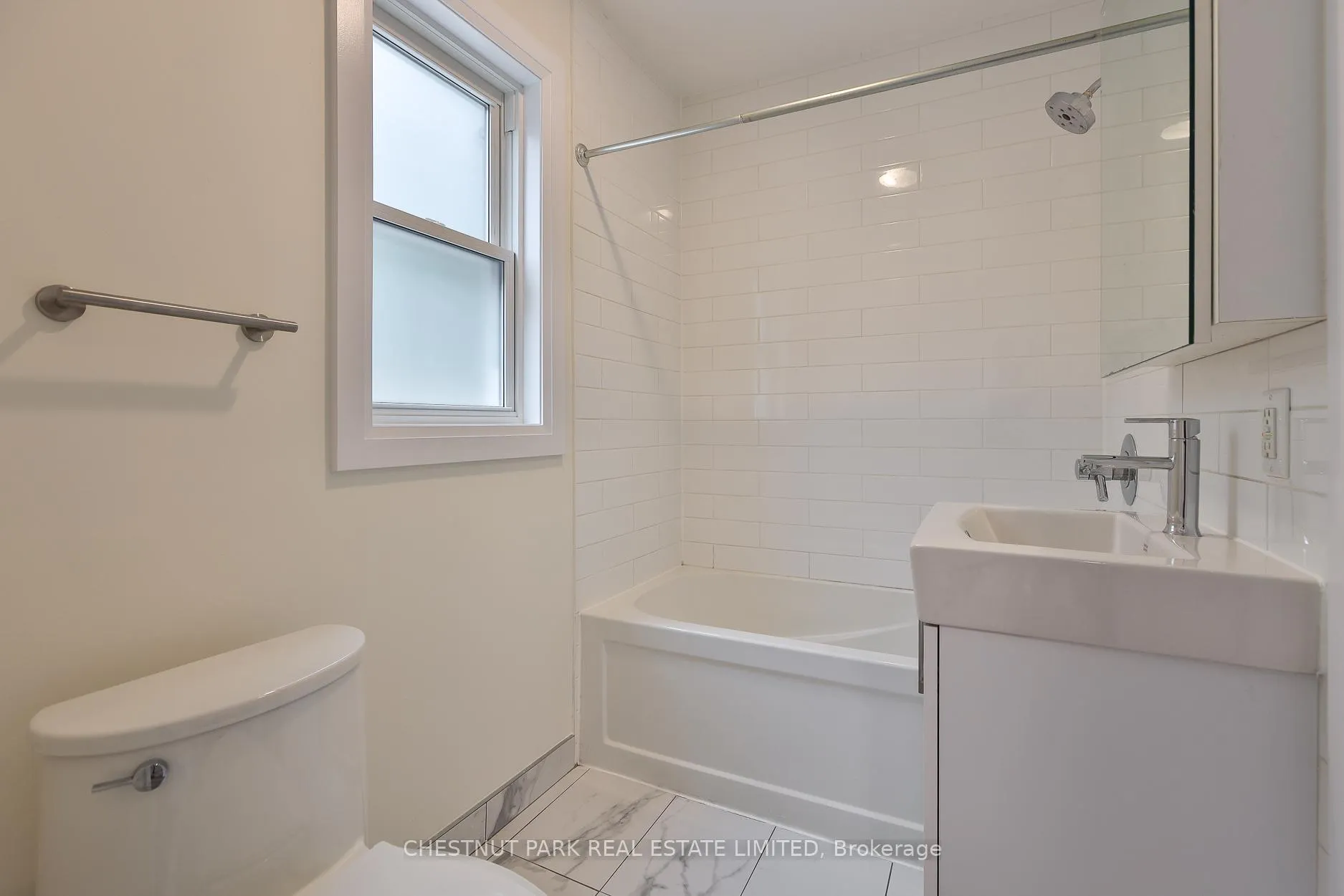 Photo 19 of Unit Main, 4 Oriole Crescent, Toronto, Yonge-St. Clair — HOMEH