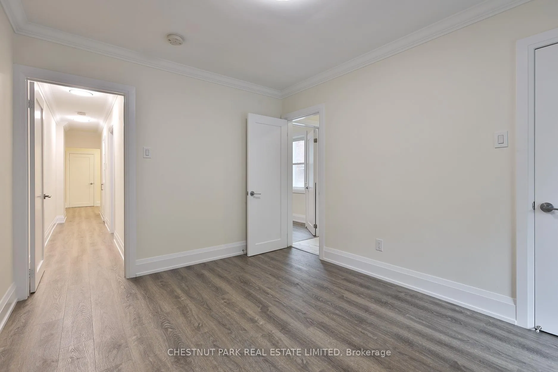 Photo 22 of Unit Main, 4 Oriole Crescent, Toronto, Yonge-St. Clair — HOMEH