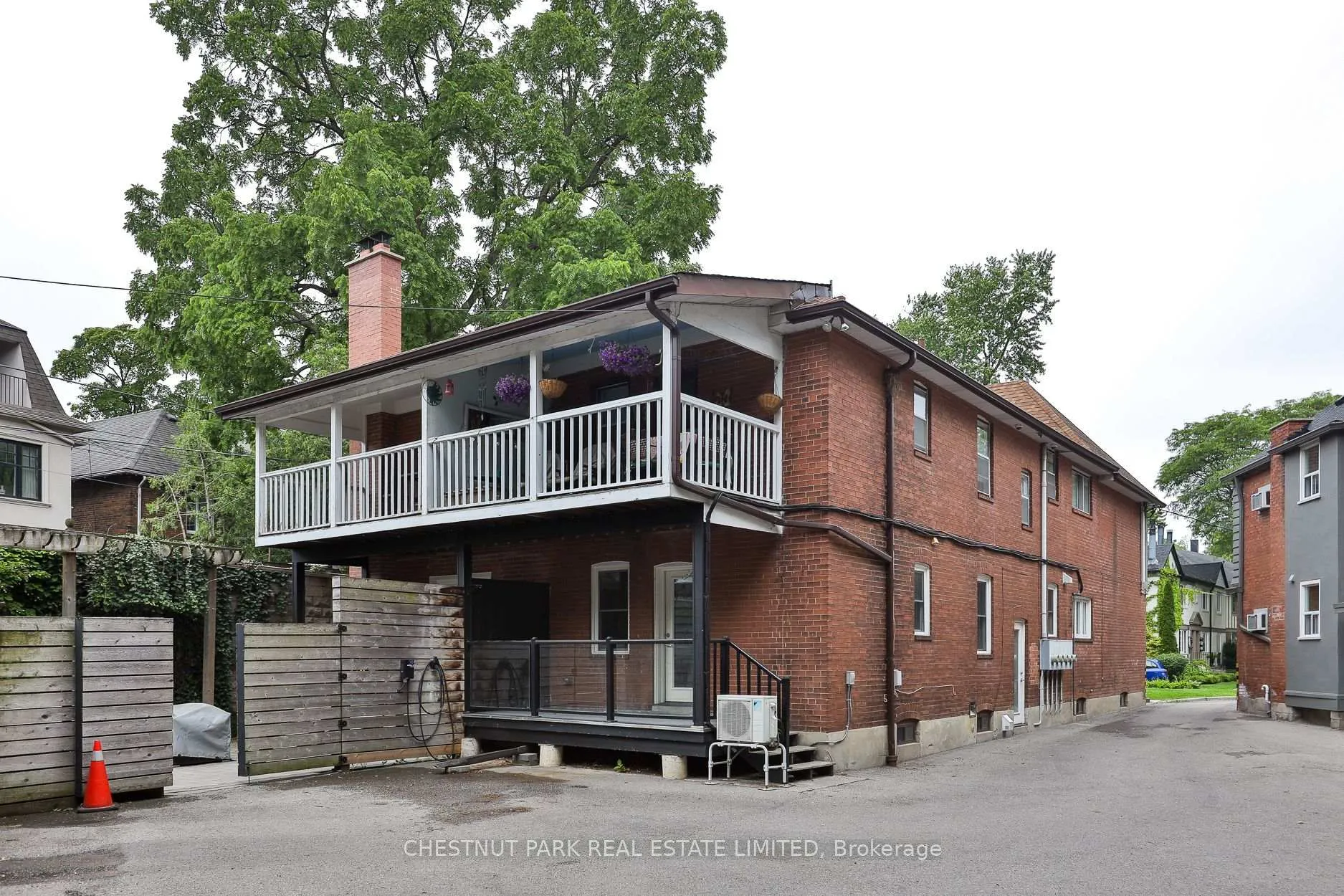 Photo 26 of Unit Main, 4 Oriole Crescent, Toronto, Yonge-St. Clair — HOMEH