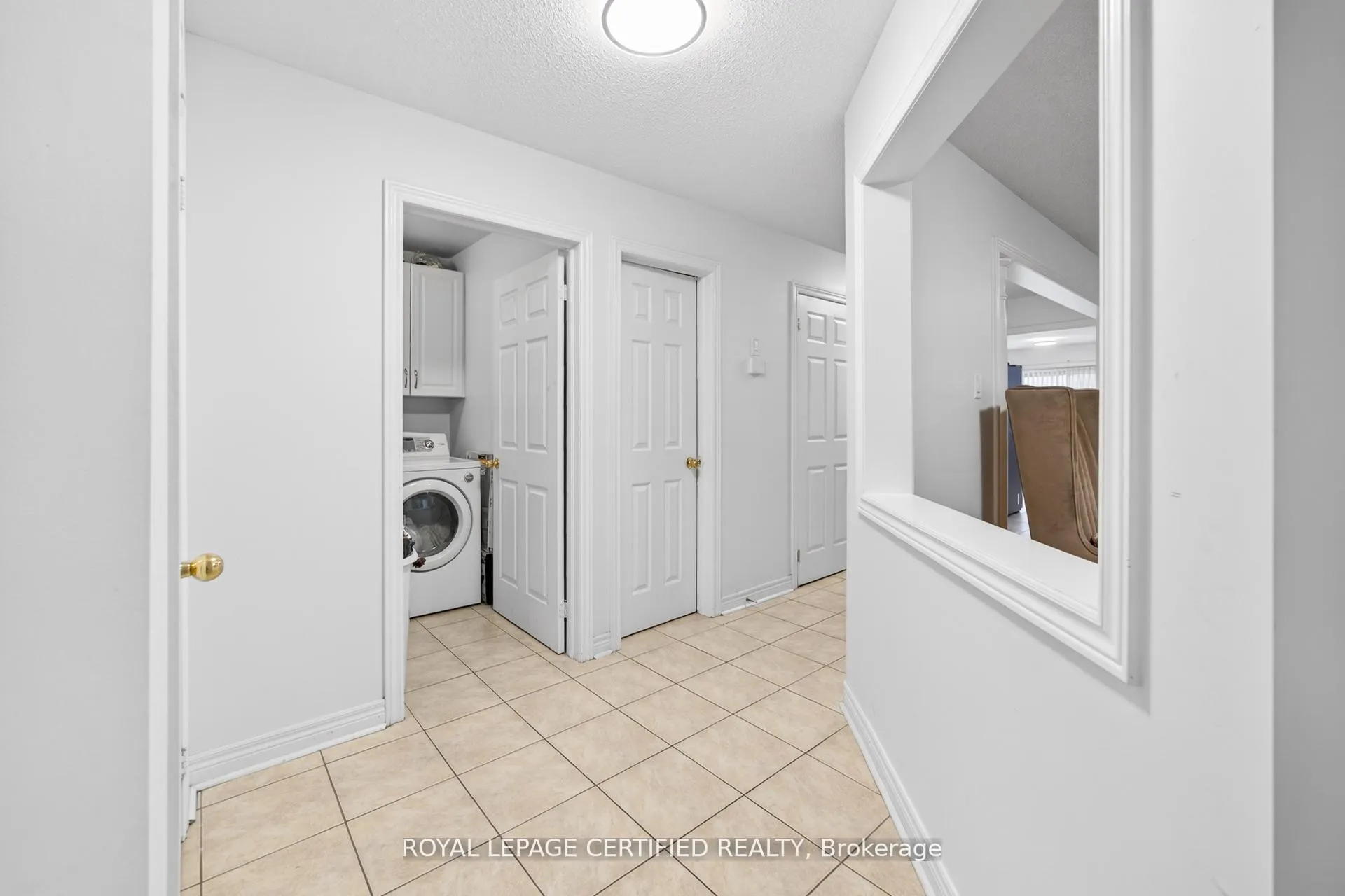 Photo 5 of 32 Wildsky Road, Brampton, Fletcher's Creek South — HOMEH