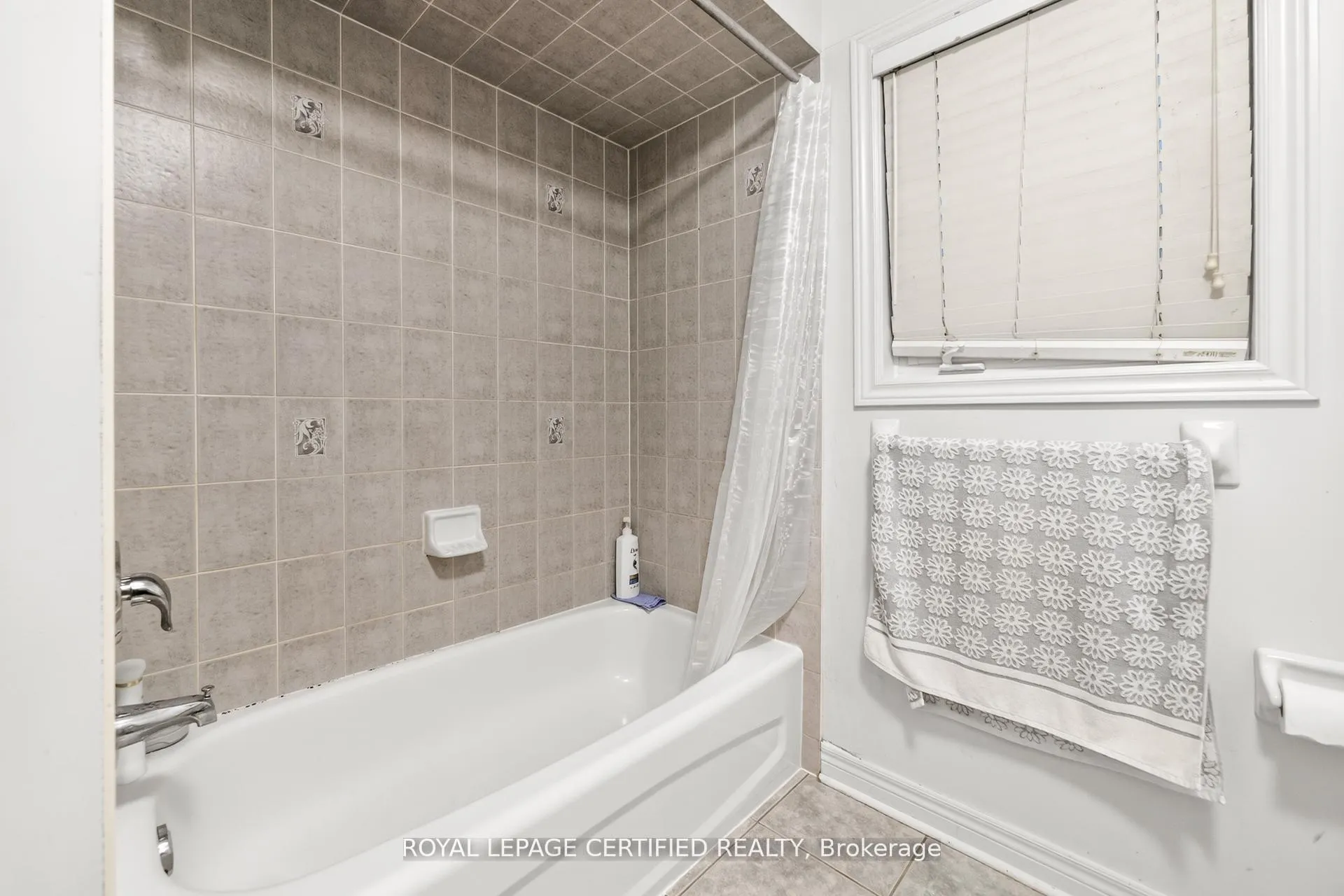Photo 36 of 32 Wildsky Road, Brampton, Fletcher's Creek South — HOMEH