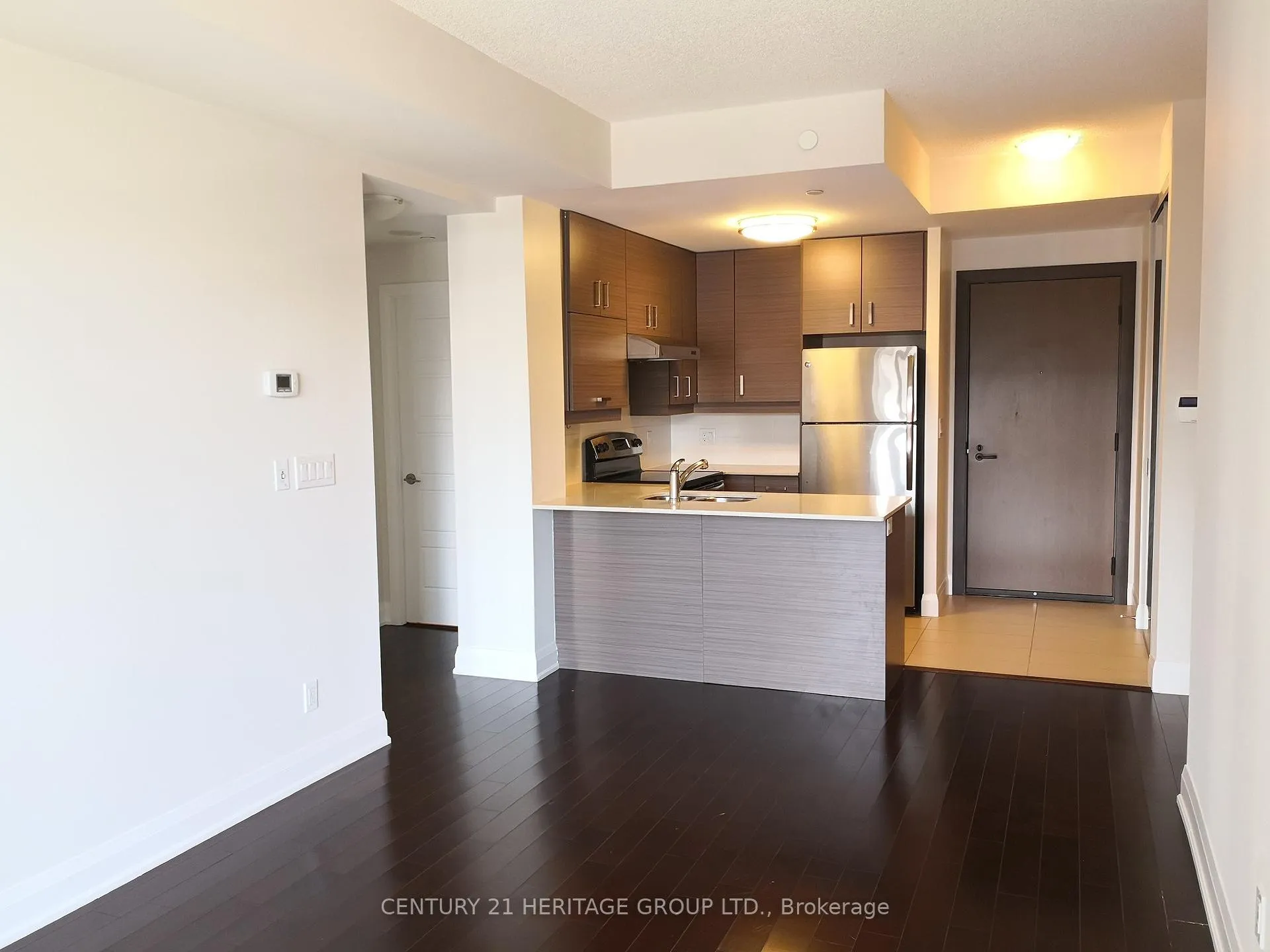 Photo 2 of Unit 605, 1 Uptown Drive, Markham, Unionville — HOMEH