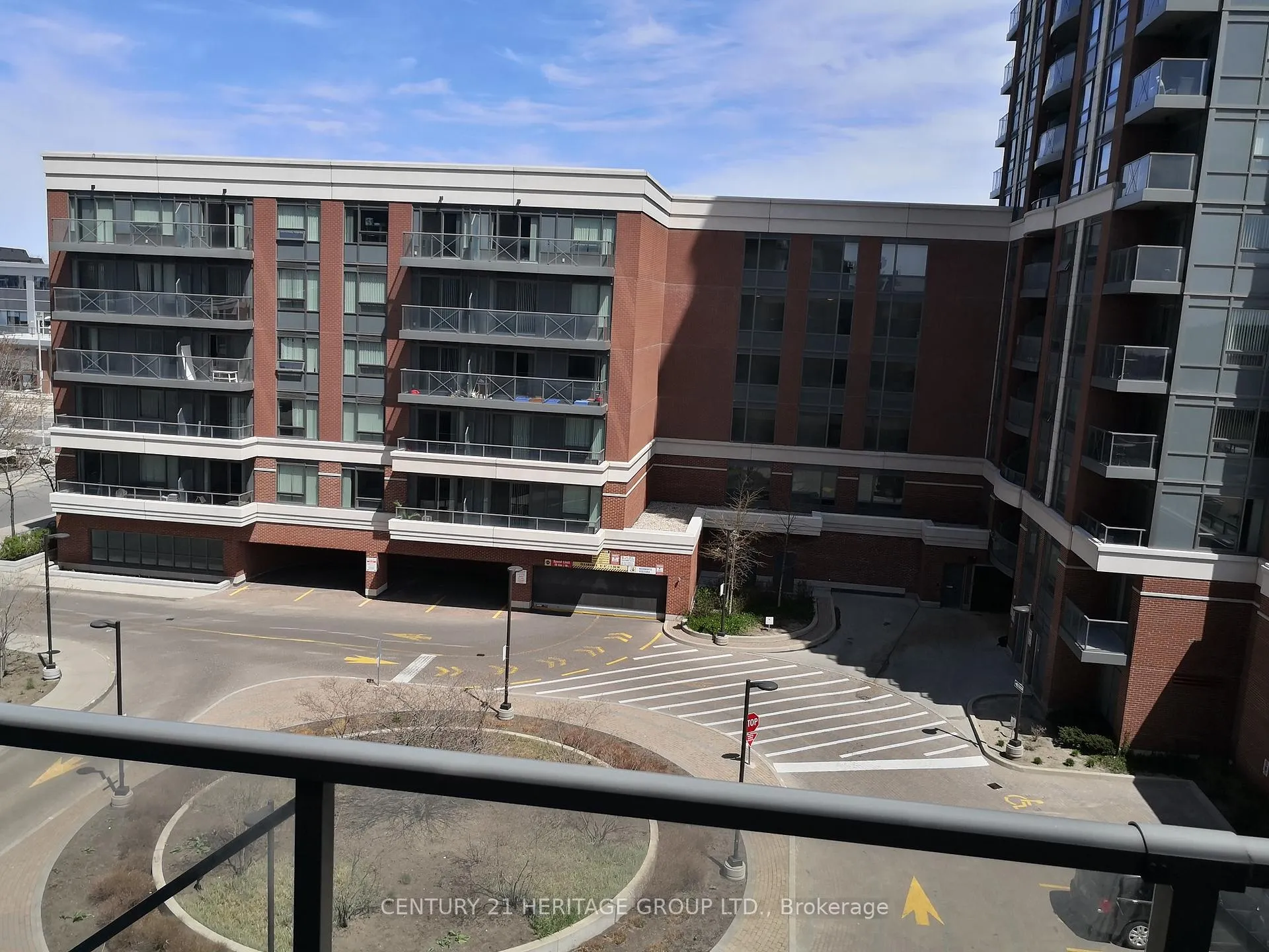 Photo 6 of Unit 605, 1 Uptown Drive, Markham, Unionville — HOMEH