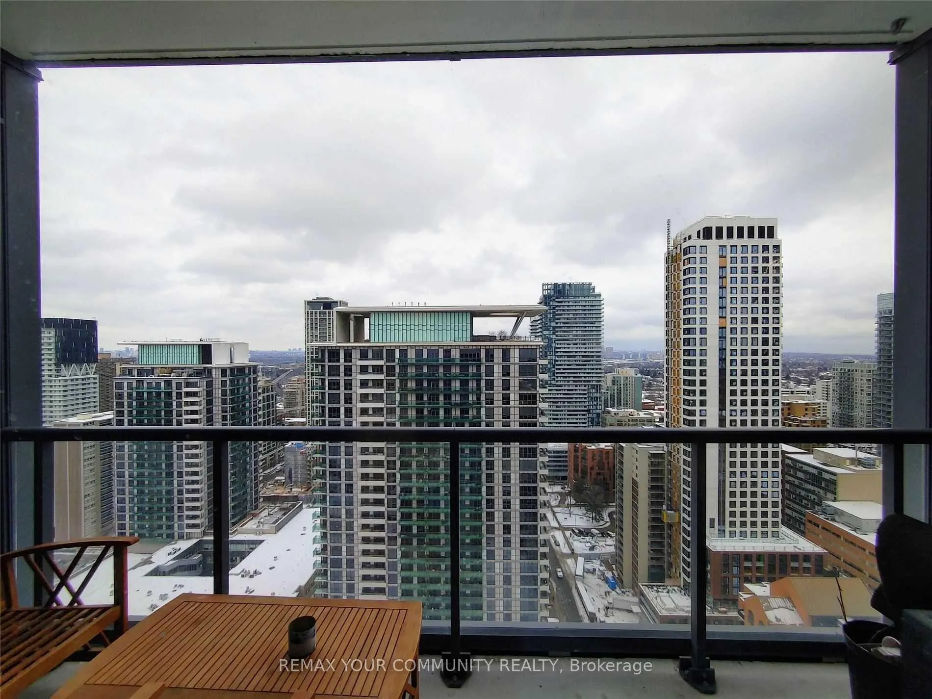 Photo 2 of Unit 2909, 30 Roehampton Avenue, Toronto, Mount Pleasant West — HOMEH