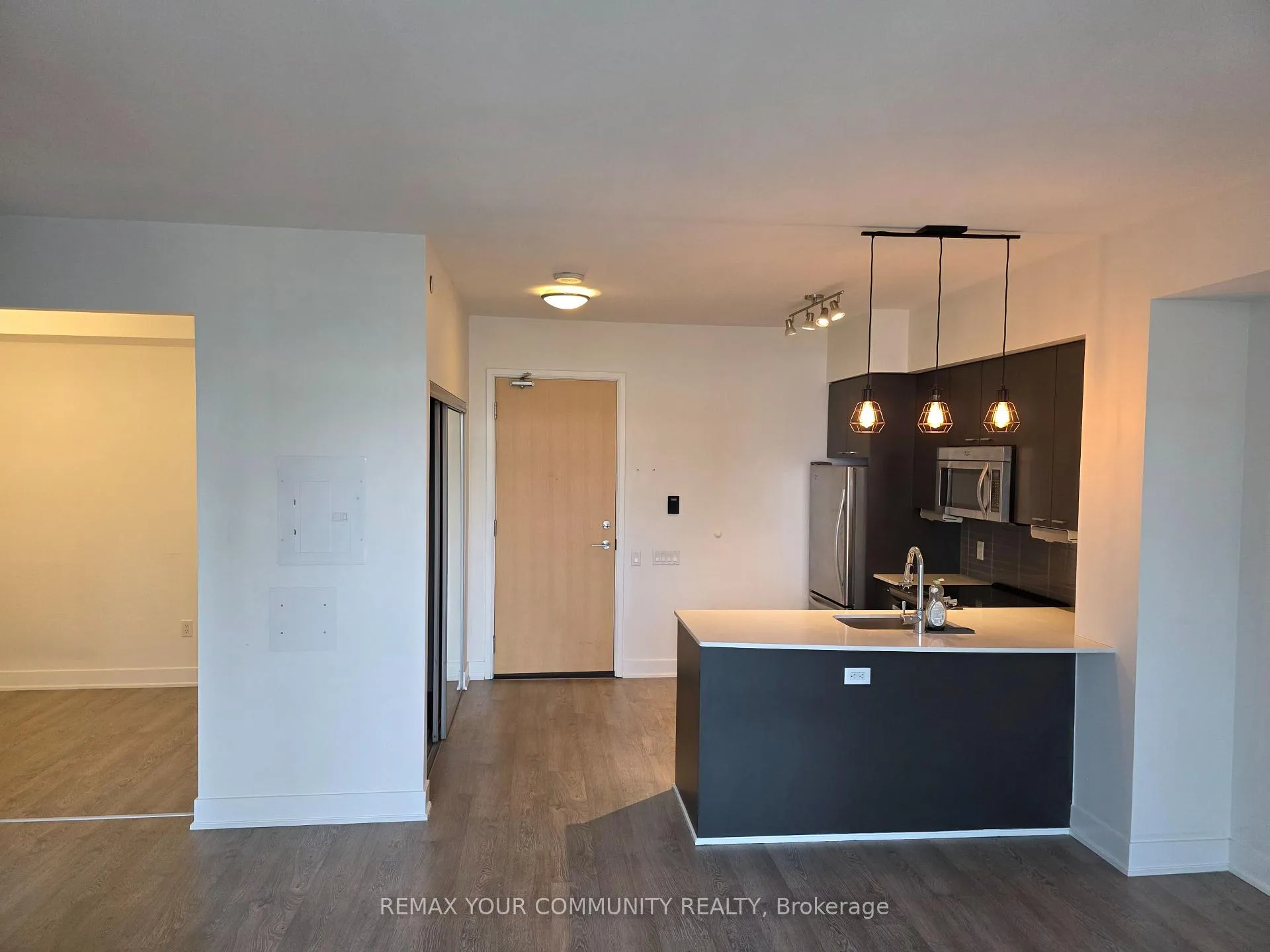 Photo 4 of Unit 2909, 30 Roehampton Avenue, Toronto, Mount Pleasant West — HOMEH