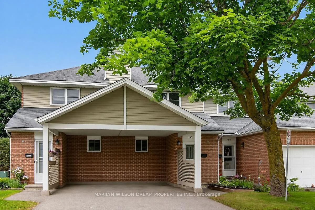 Photo 2 of 136 Bentbrook Crescent, Ottawa, Barrhaven - Heritage Park — HOMEH