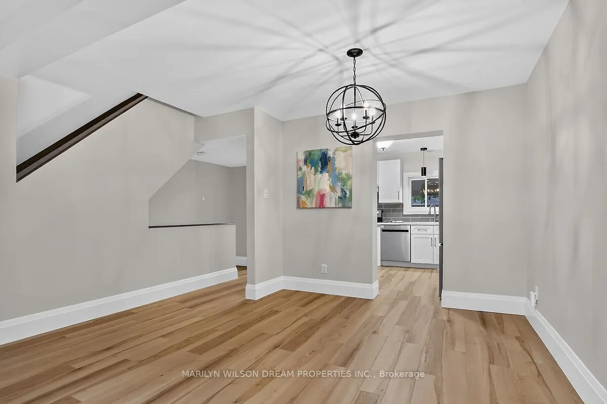 Photo 12 of 136 Bentbrook Crescent, Ottawa, Barrhaven - Heritage Park — HOMEH