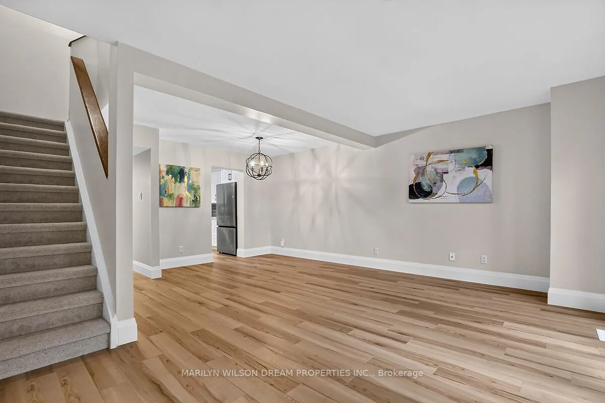 Photo 16 of 136 Bentbrook Crescent, Ottawa, Barrhaven - Heritage Park — HOMEH