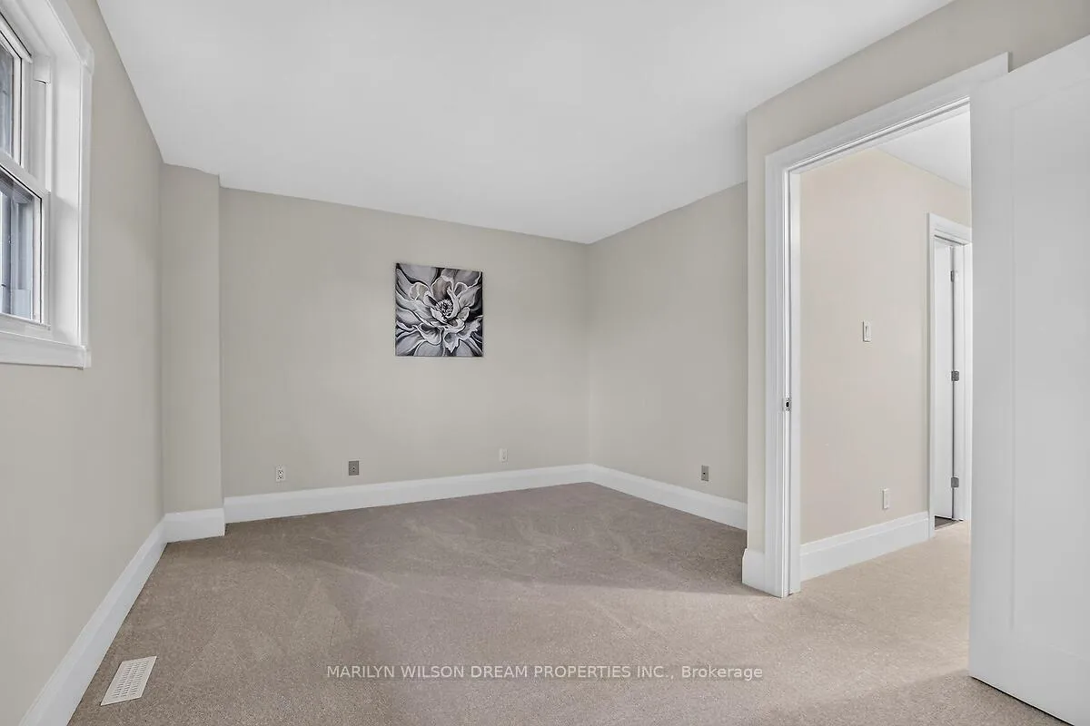 Photo 19 of 136 Bentbrook Crescent, Ottawa, Barrhaven - Heritage Park — HOMEH