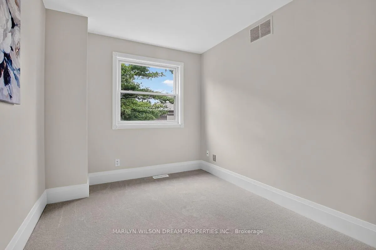 Photo 25 of 136 Bentbrook Crescent, Ottawa, Barrhaven - Heritage Park — HOMEH