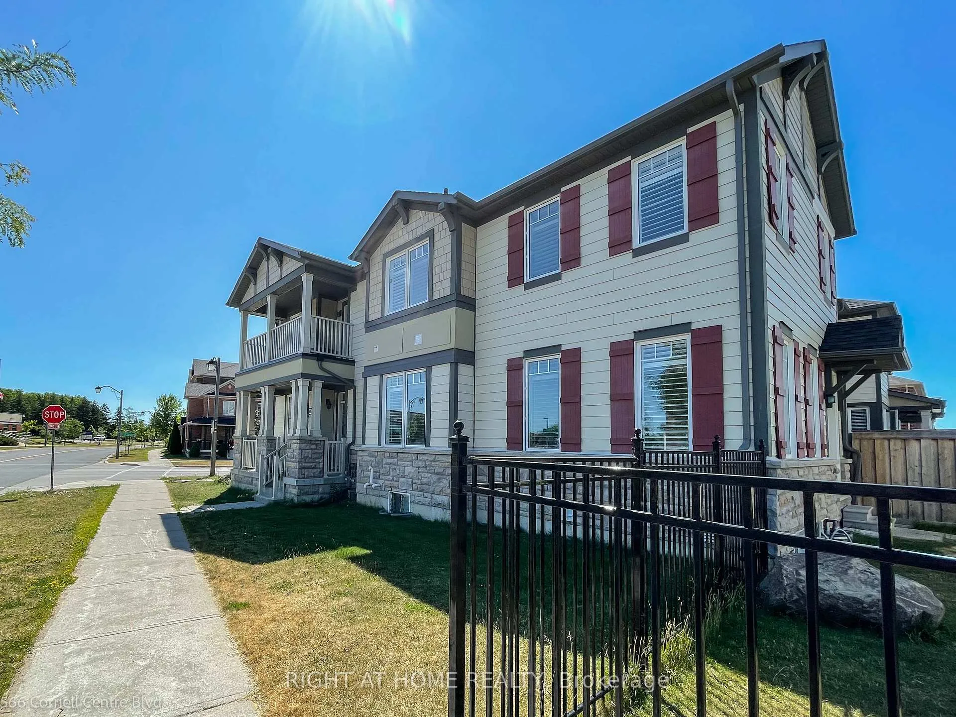 Photo 3 of 566 Cornell Centre Boulevard, Markham, Cornell — HOMEH