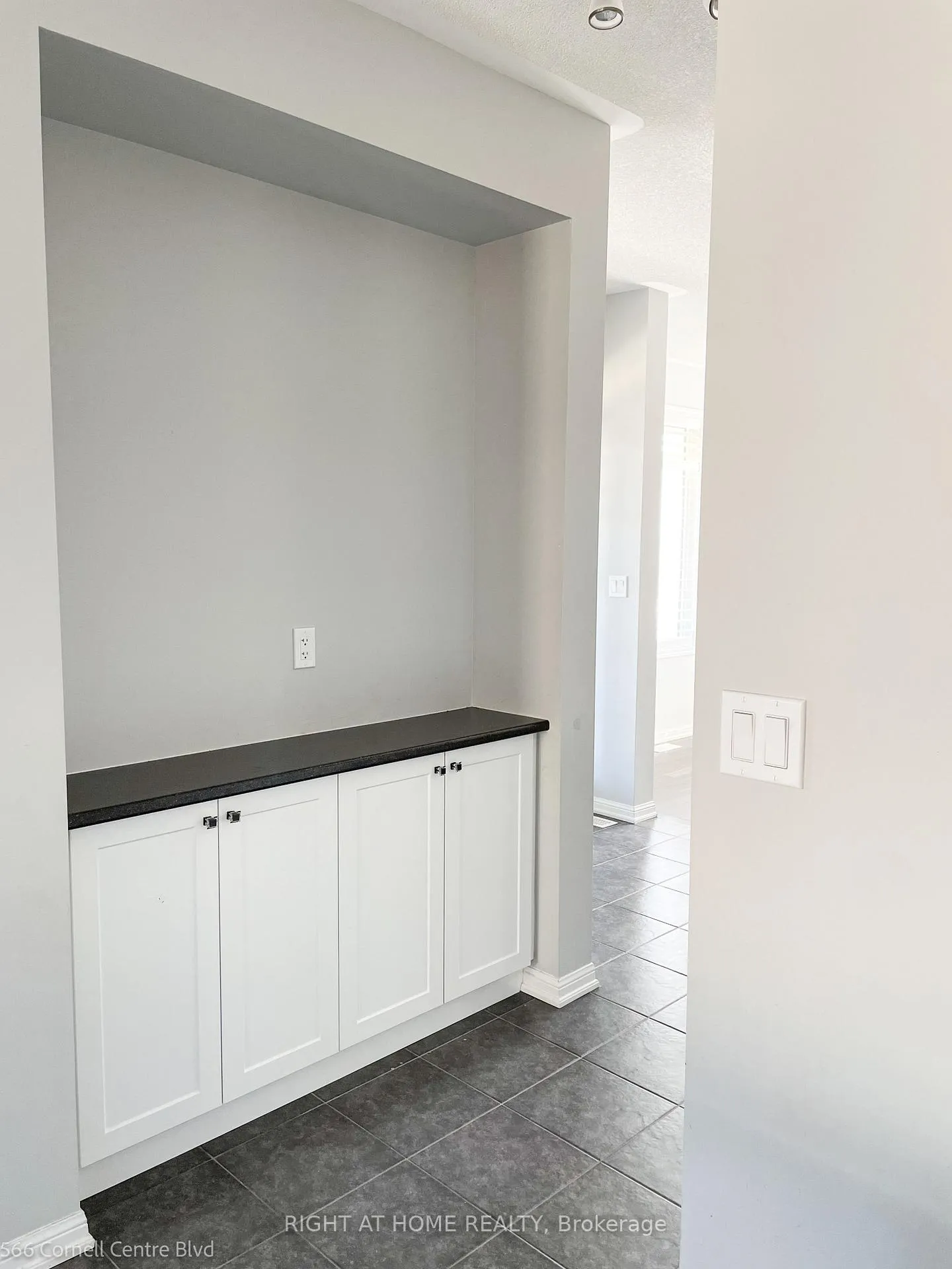 Photo 12 of 566 Cornell Centre Boulevard, Markham, Cornell — HOMEH