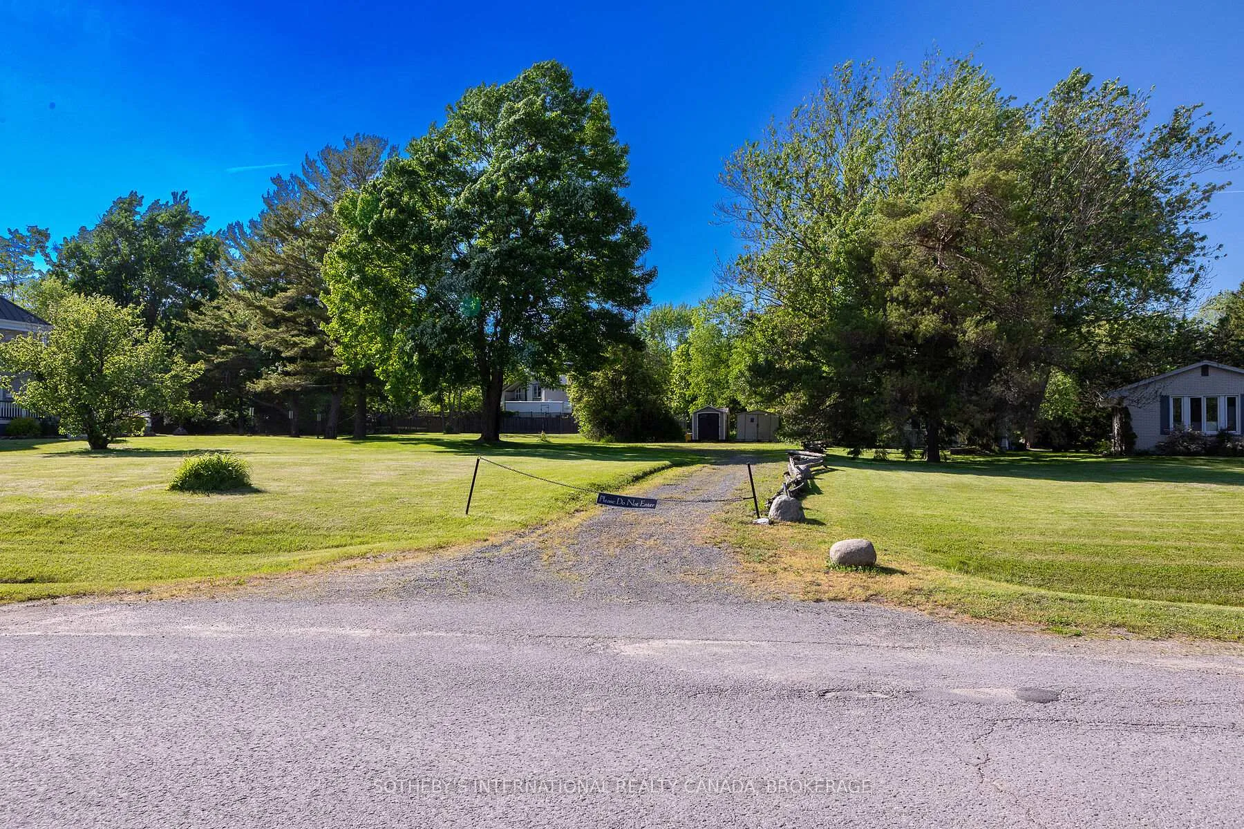 Photo 2 of 4 Starr Place, Kingston, Kingston East (Incl CFB Kingston) — HOMEH