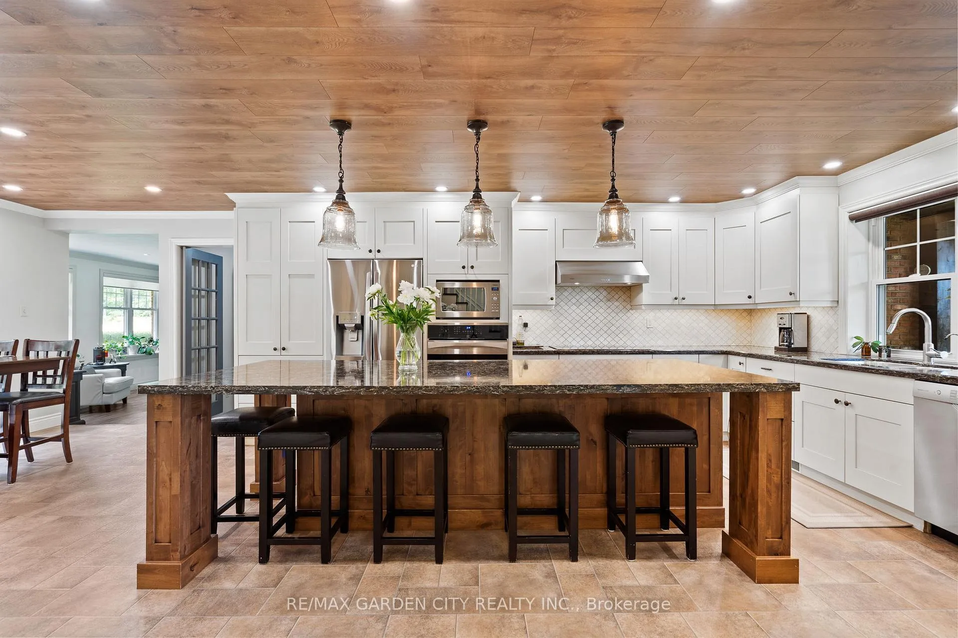 Photo 15 of 809 Kilman Road, Pelham, North Pelham — HOMEH