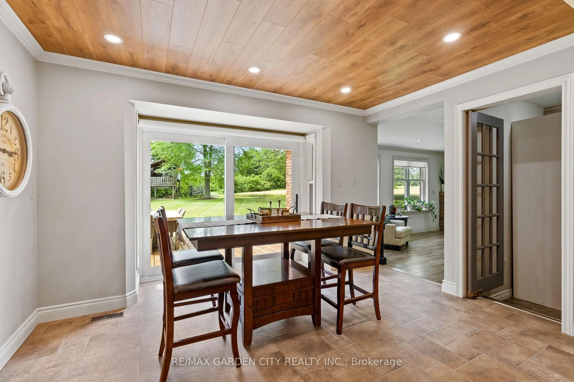 Photo 18 of 809 Kilman Road, Pelham, North Pelham — HOMEH