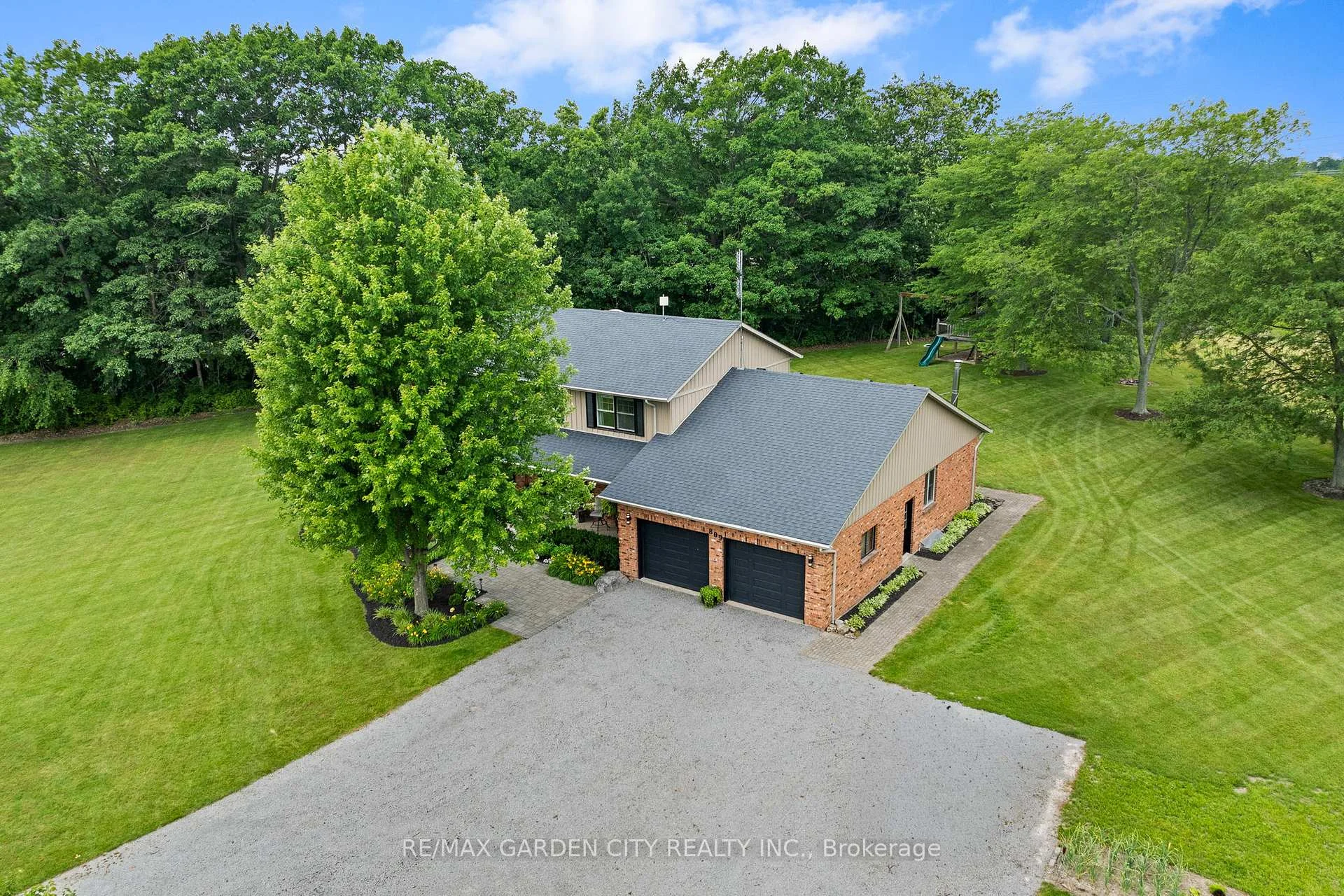 Photo 12 of 809 Kilman Road, Pelham, North Pelham — HOMEH