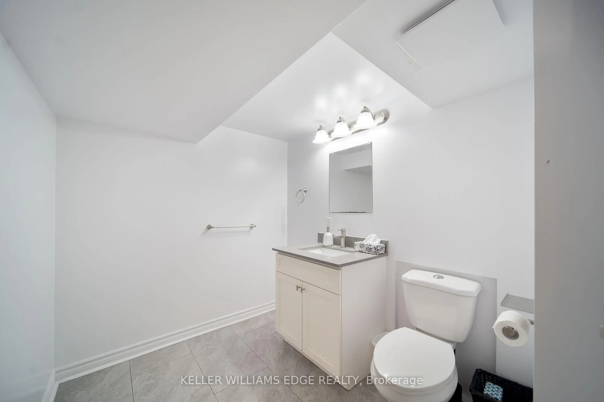 Photo 22 of 124 Romy Crescent, Thorold, Confederation Heights — HOMEH