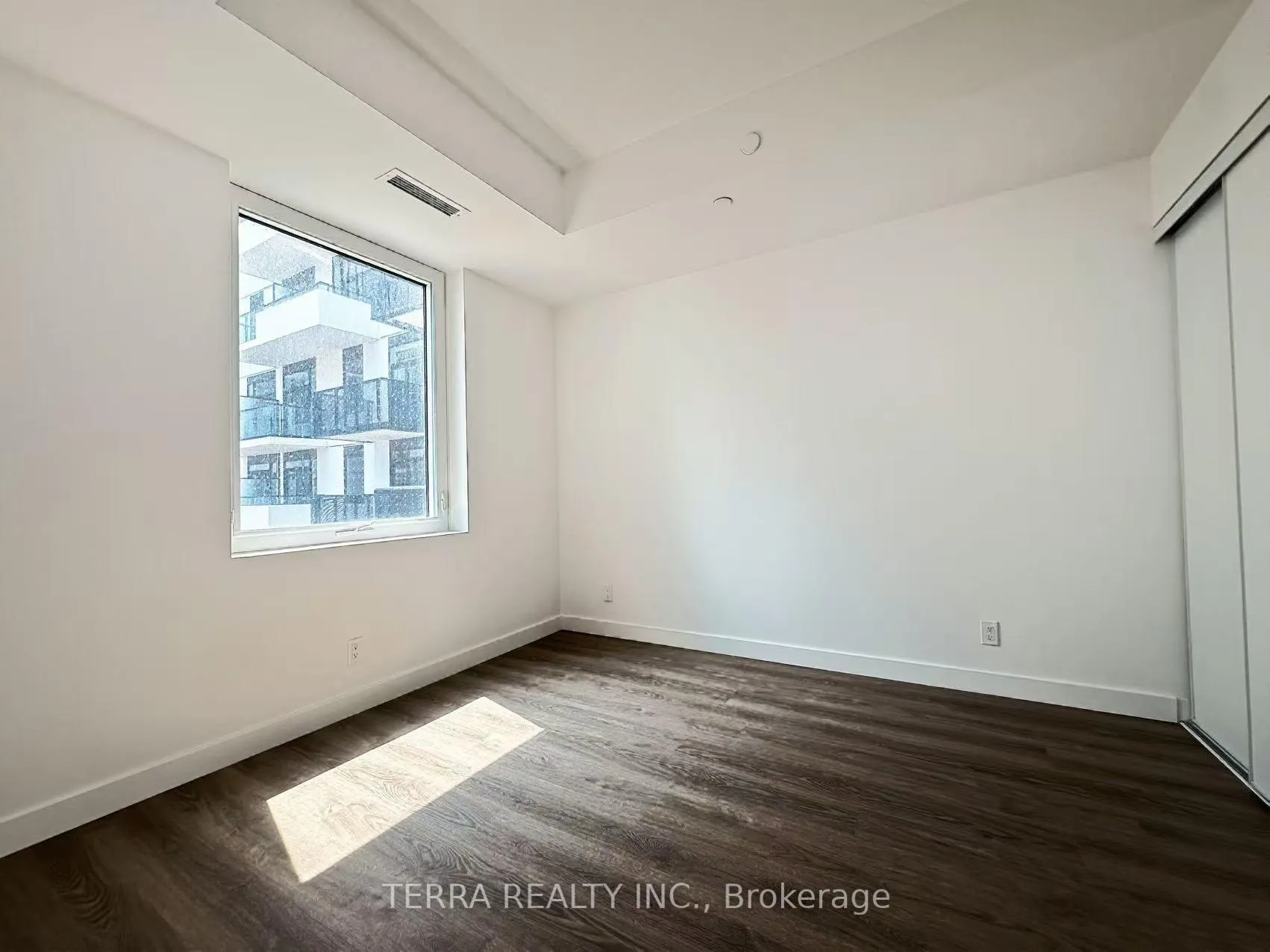 Photo 3 of Unit 626, 1050 Eastern Avenue, Toronto, Greenwood-Coxwell — HOMEH