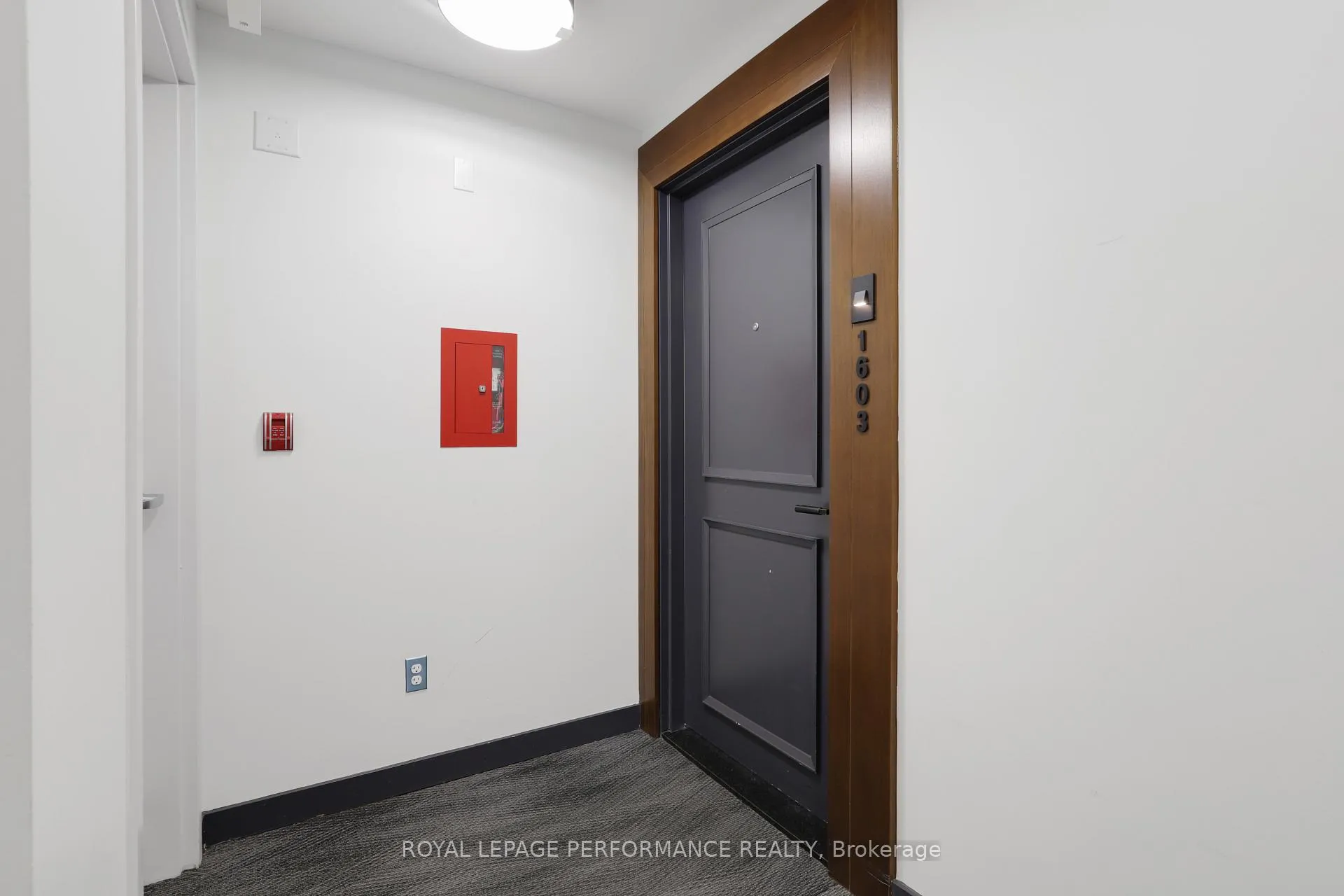 Photo 3 of Unit 1603, 255 Bay Street, Ottawa, Ottawa Centre — HOMEH