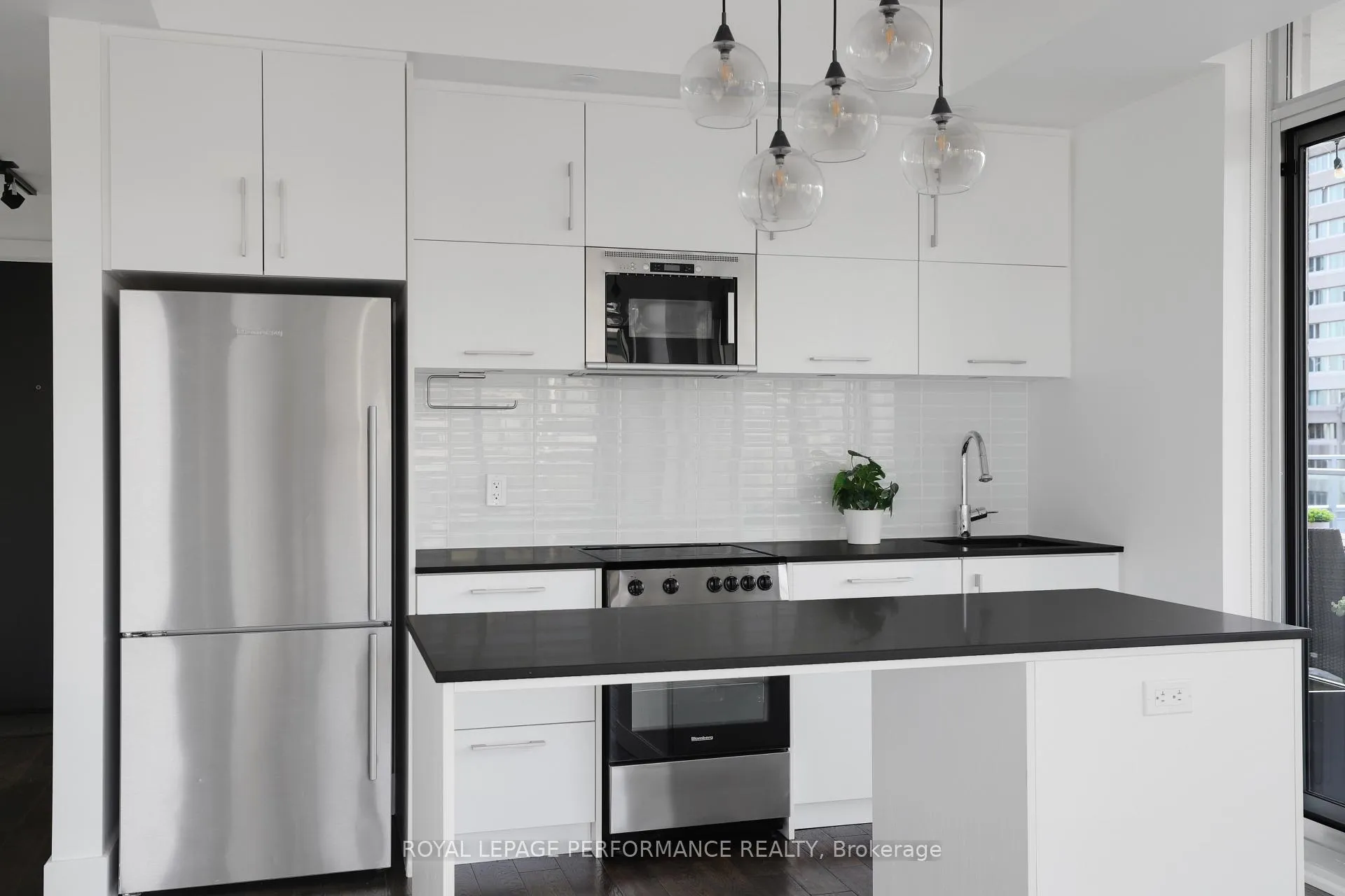 Photo 7 of Unit 1603, 255 Bay Street, Ottawa, Ottawa Centre — HOMEH