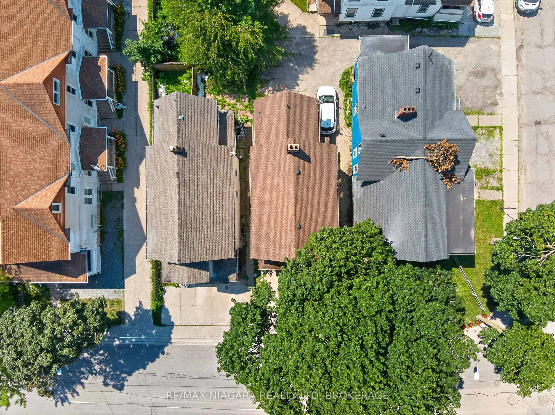 Photo 8 of 4454 Huron Street, Niagara Falls, Downtown — HOMEH