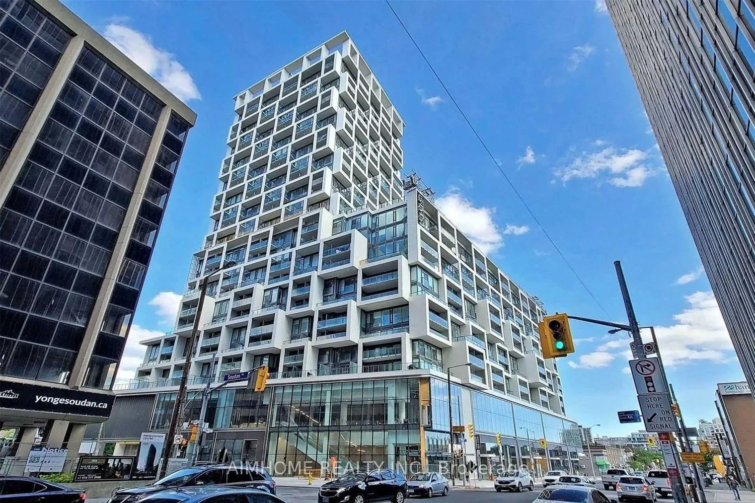 Front of Unit 1538, 8 Hillsdale Avenue