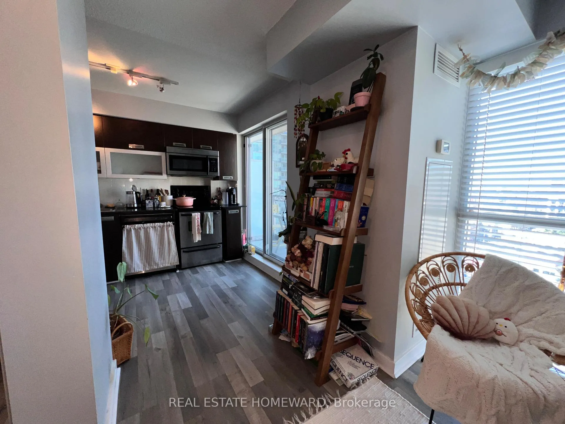 Photo 11 of Unit 1104, 100 Western Battery Road, Toronto, Niagara — HOMEH