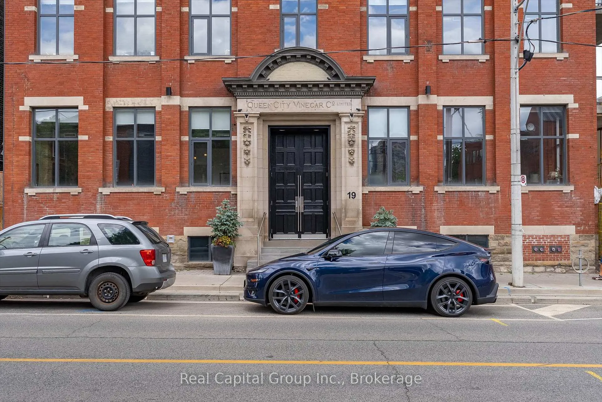 Photo 3 of Unit 203, 19 River Street, Toronto, Regent Park — HOMEH